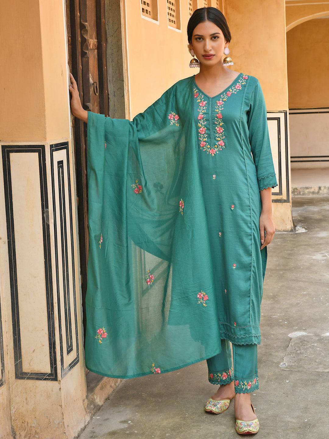 Janasya Women's Green Poly Silk Floral Embroidered Kurta With Pant And Dupatta | Swadesiicart