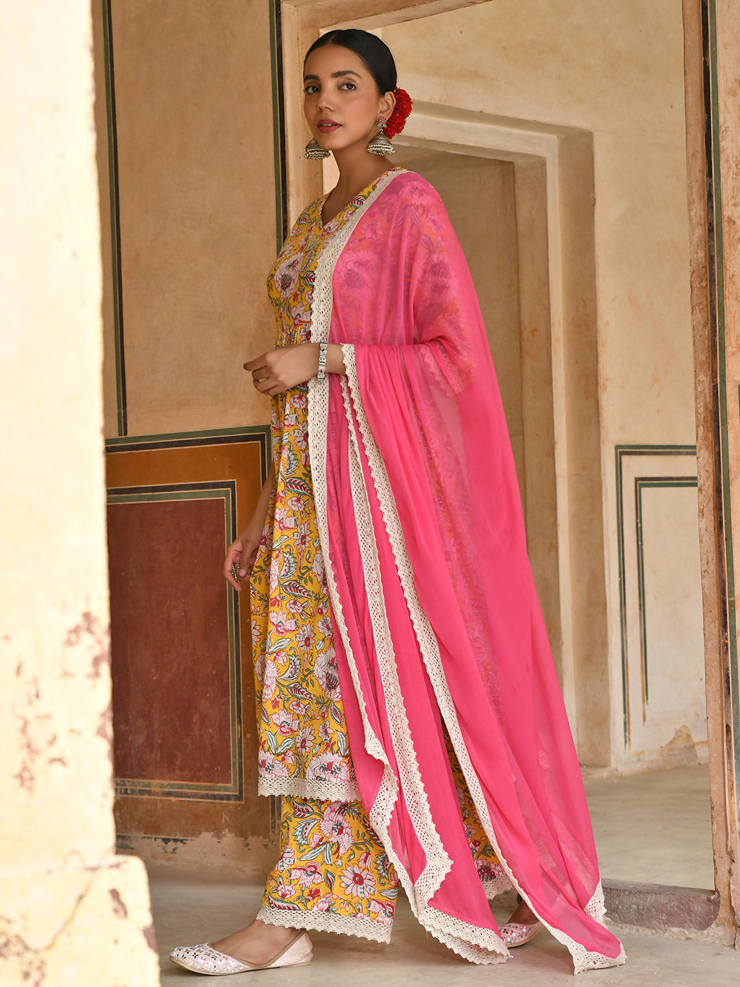 Janasya Women's Yellow Cotton Floral Print Kurta With Palazzo And Dupatta | Swadesiicart