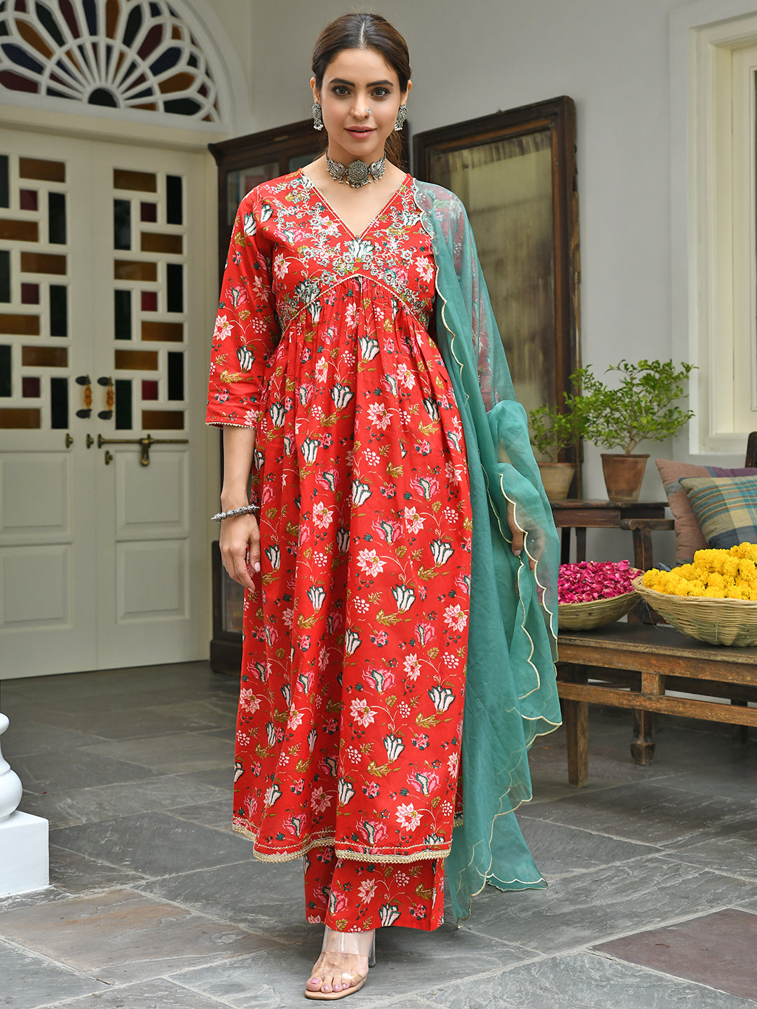 Janasya Women's Red Cotton Floral Block Print Kurta With Palazzo And Dupatta | Swadesiicart