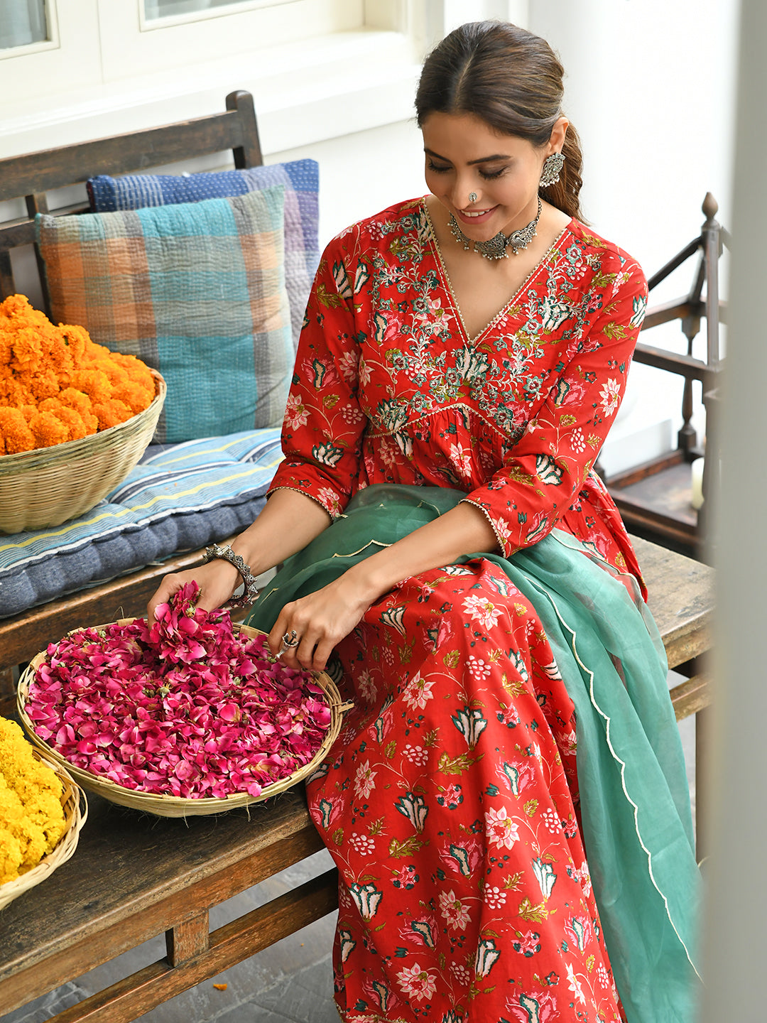 Janasya Women's Red Cotton Floral Block Print Kurta With Palazzo And Dupatta | Swadesiicart