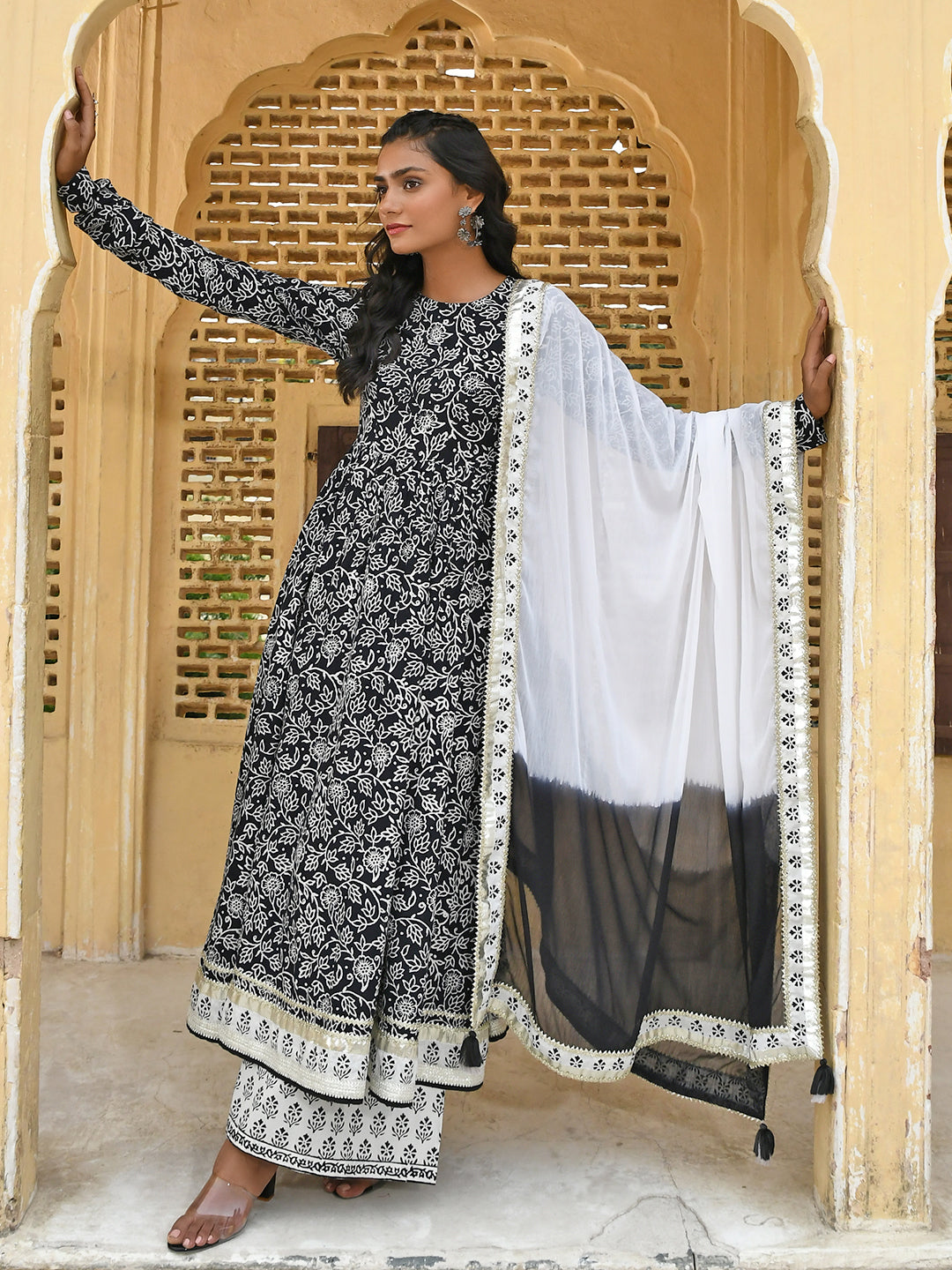 Janasya Women's Black Cotton Floral Print Kurta With Palazzo And Dupatta | Swadesiicart