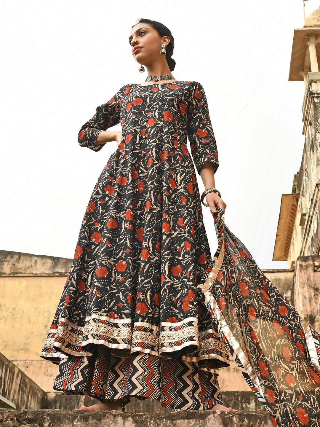 Janasya Women's Black Cotton Floral Block Print Kurta With Flared Palazzo And Dupatta | Swadesiicart