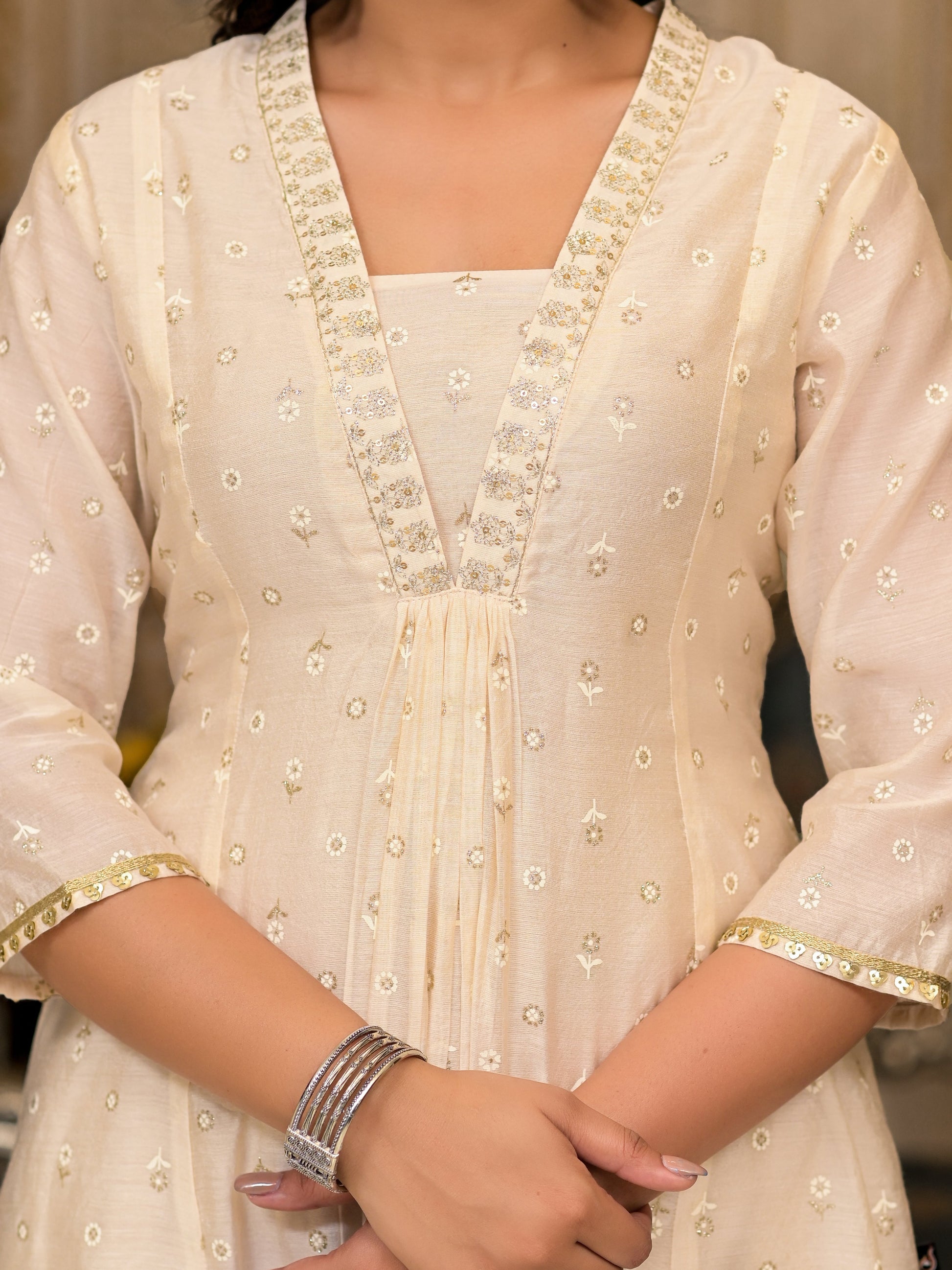 Juniper Ivory Floral Printed Chanderi Kurta With Mirror Work Embroidery - Swadesiicart