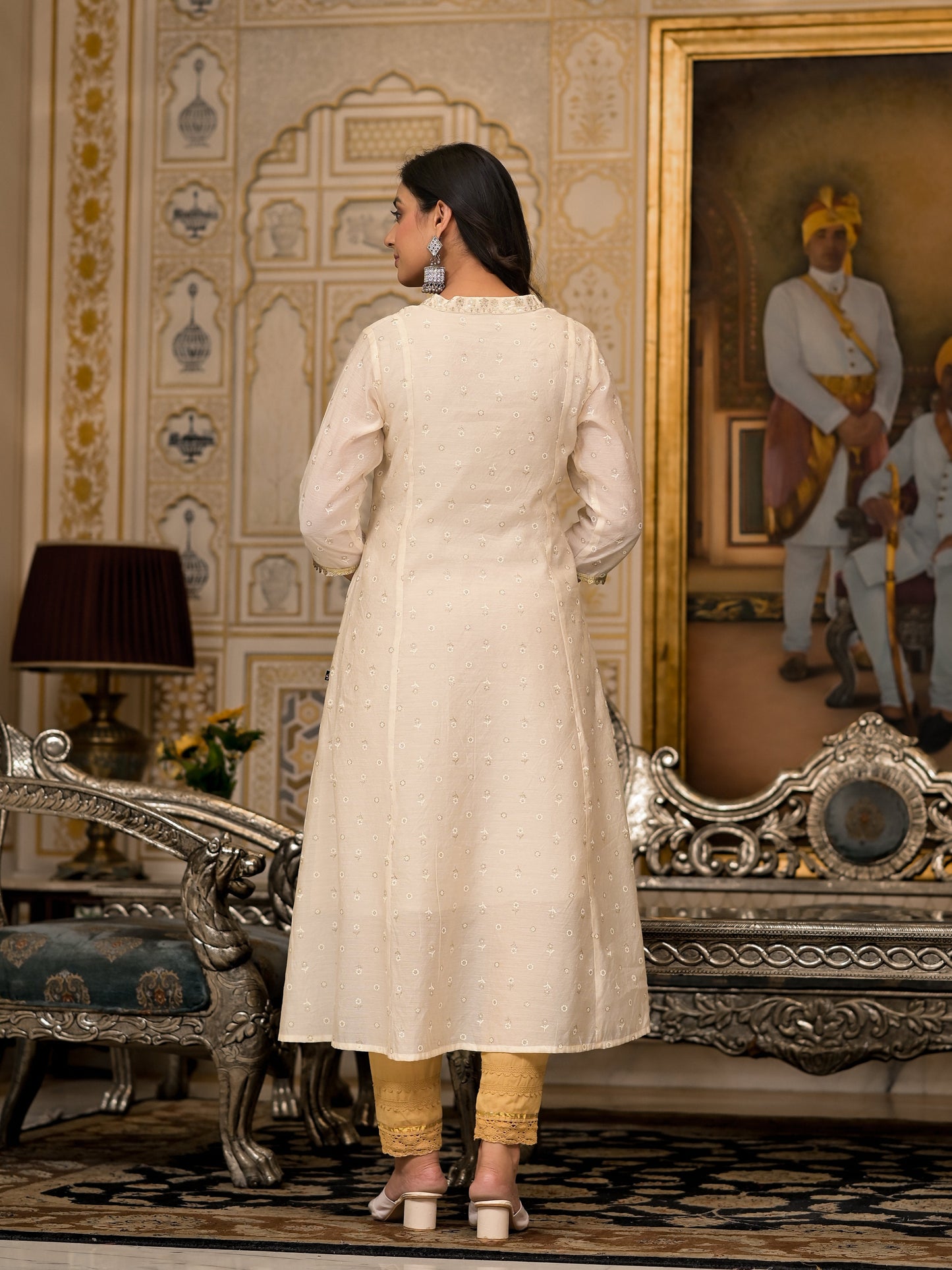Juniper Ivory Floral Printed Chanderi Kurta With Mirror Work Embroidery - Swadesiicart