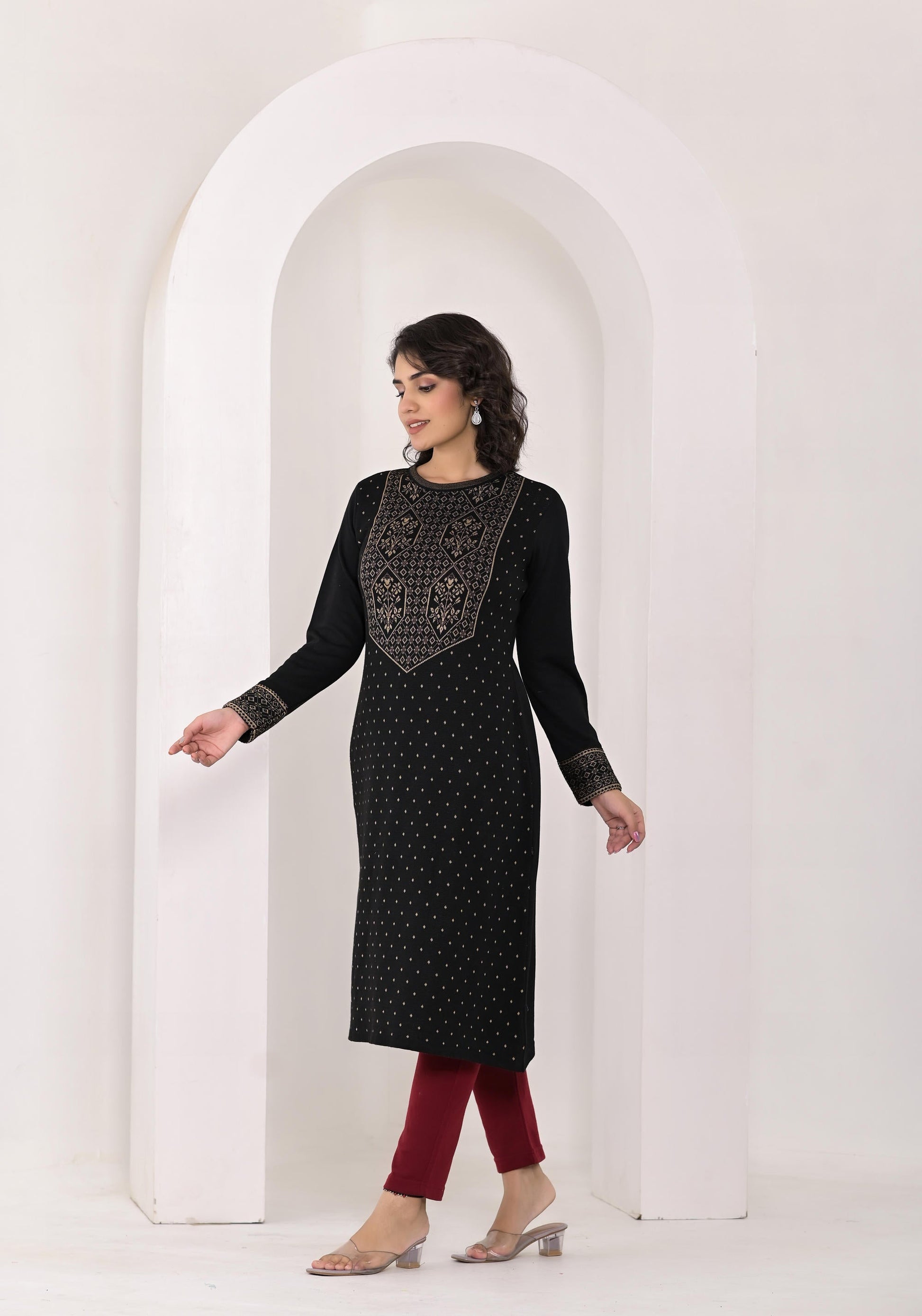 Juniper Women's Black Ethnic Motif Printed Cotton Winter Wear Kurta - Swadesiicart