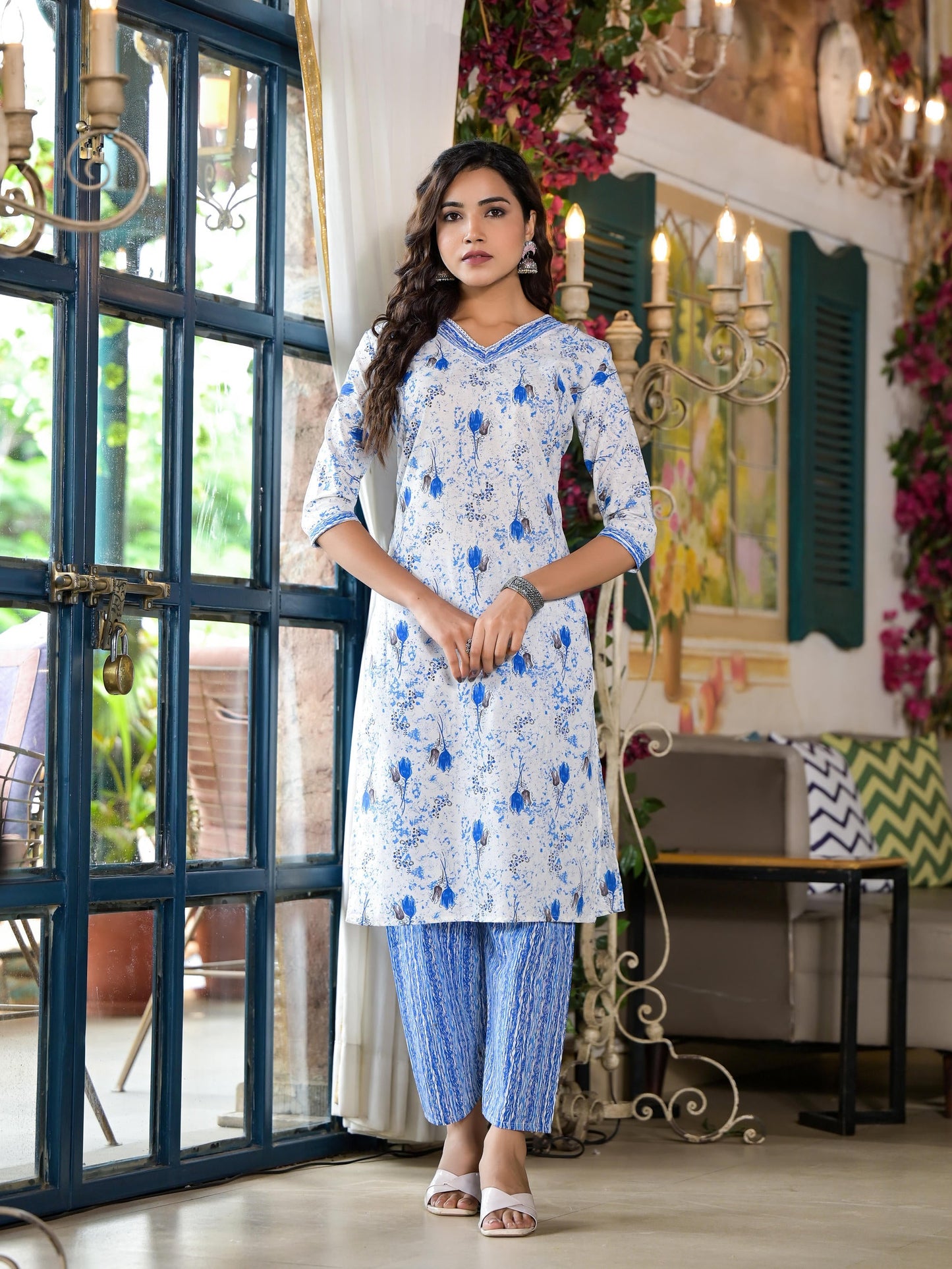 Juniper Women's Blue Floral Printed Cotton Kurta & Pant Set With Lace - Swadesiicart