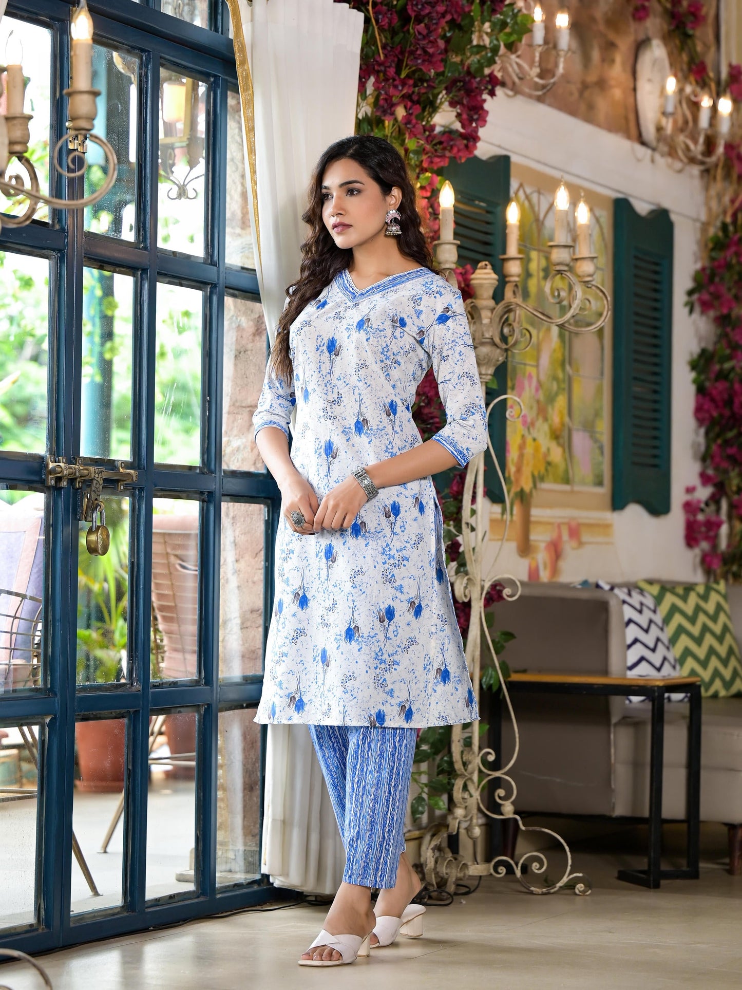Juniper Women's Blue Floral Printed Cotton Kurta & Pant Set With Lace - Swadesiicart