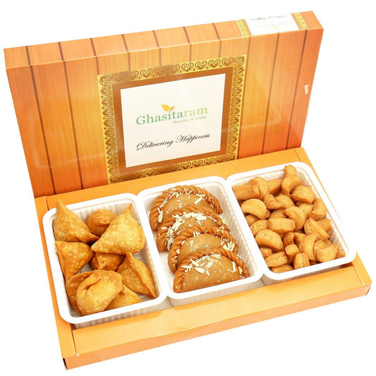 Ghasitaram Holi Hampers: Gujiya, Farsan Samosa and Mini Gujiya Namkeen hamper - Altcheeni