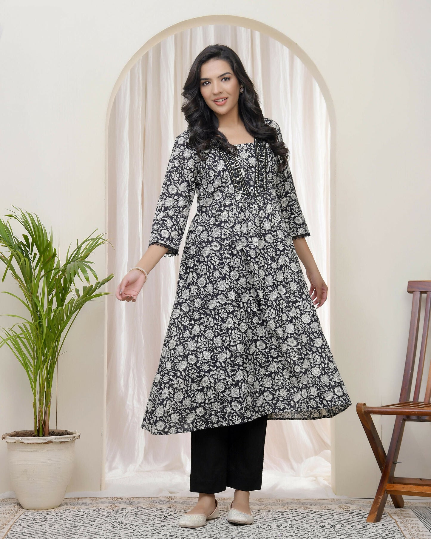 Vaasvablack Floral Cotton Printed Gathered Kurti With Pant | Swadesiicart