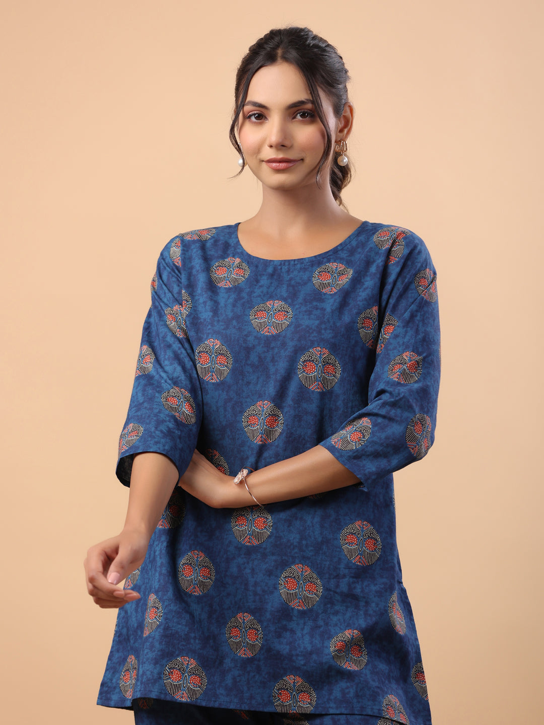Janasya Straight Cambric Blue Tribal Round Neck Co-Ords - Swadesiicart