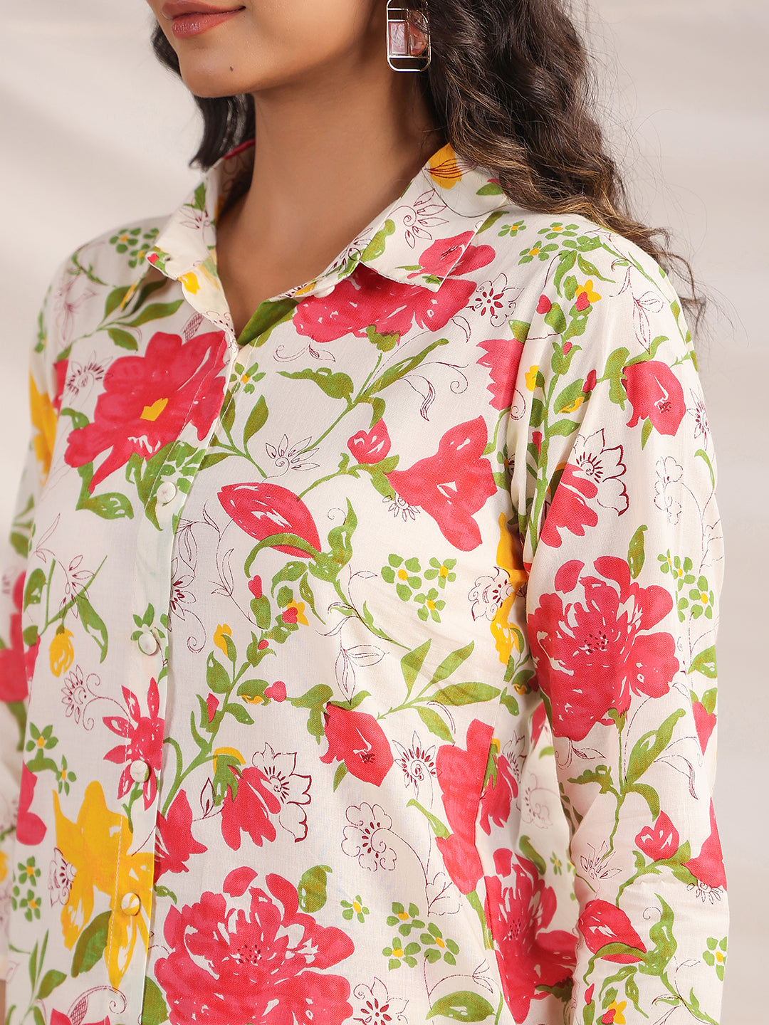 Janasya Straight Cambric Off White Floral Shirt Collar Co-Ords - Swadesiicart