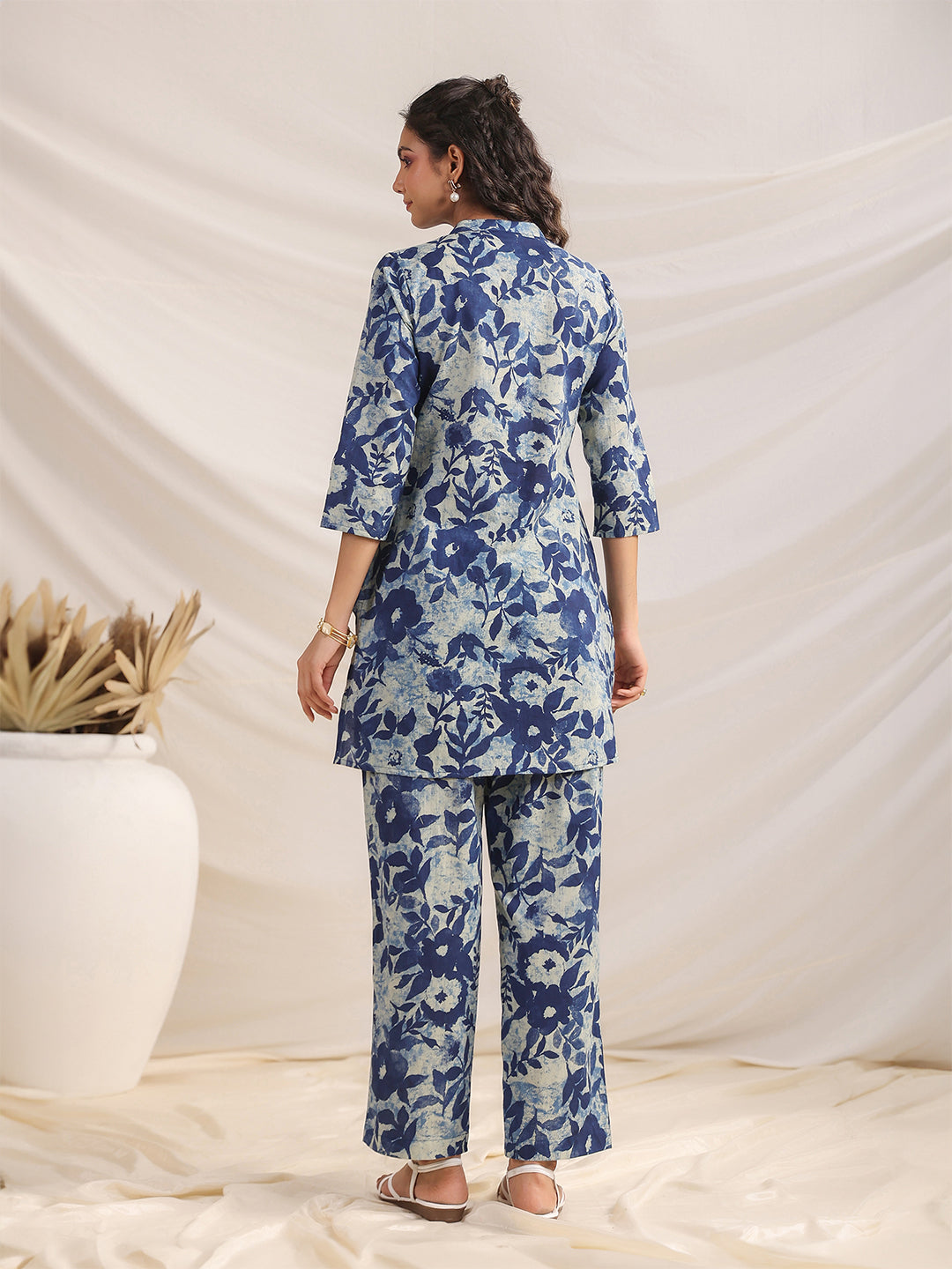 Janasya Dark Cotton Floral Straight Top & Bottom Set | Swadesiicart