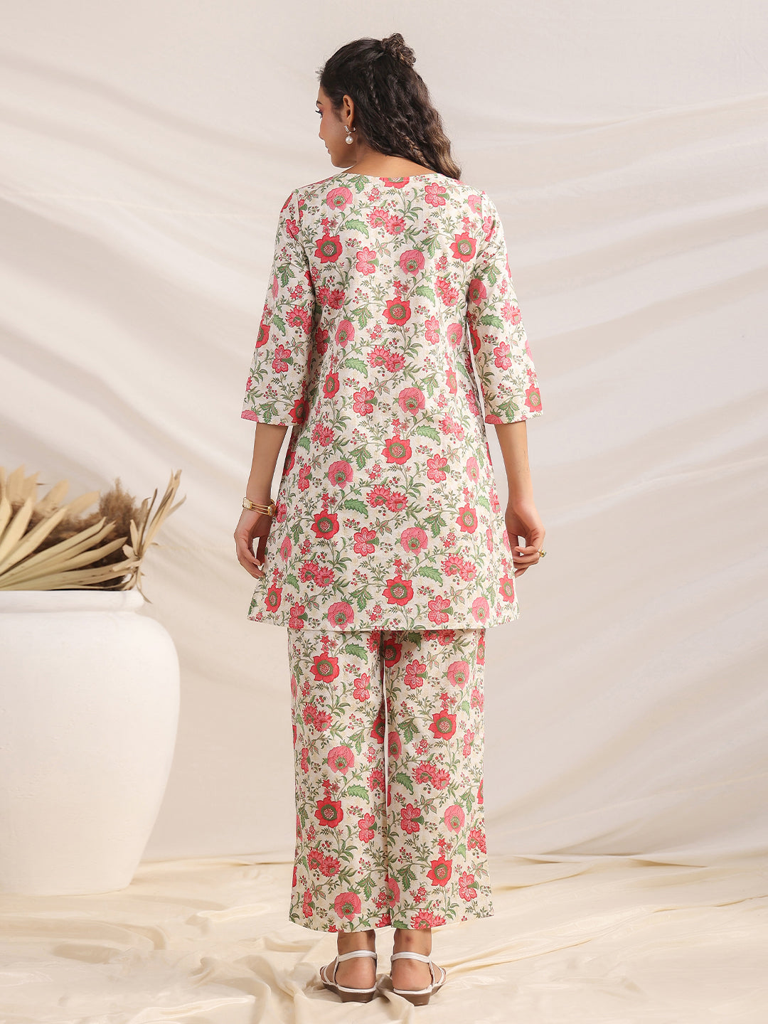 Janasya A-Line Cambric Beige Floral Round Neck Co-Ords - Swadesiicart