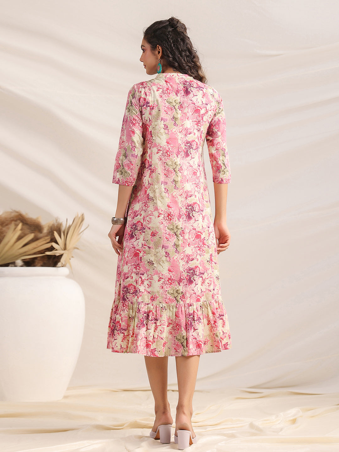 Janasya Light Cotton Abstract Gathered Dress | Swadesiicart