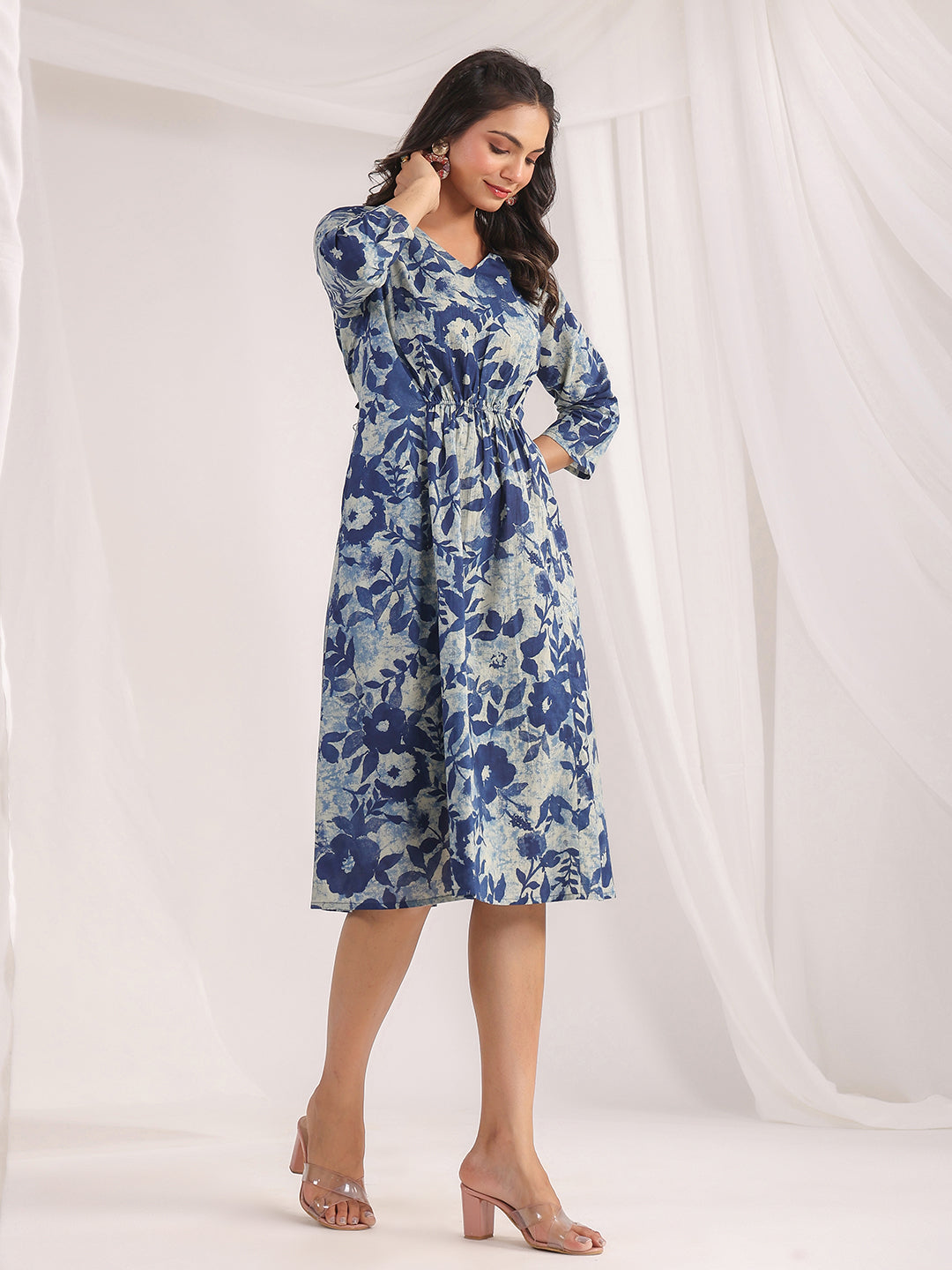 Janasya Indigo Cambric Floral Dress | Swadesiicart