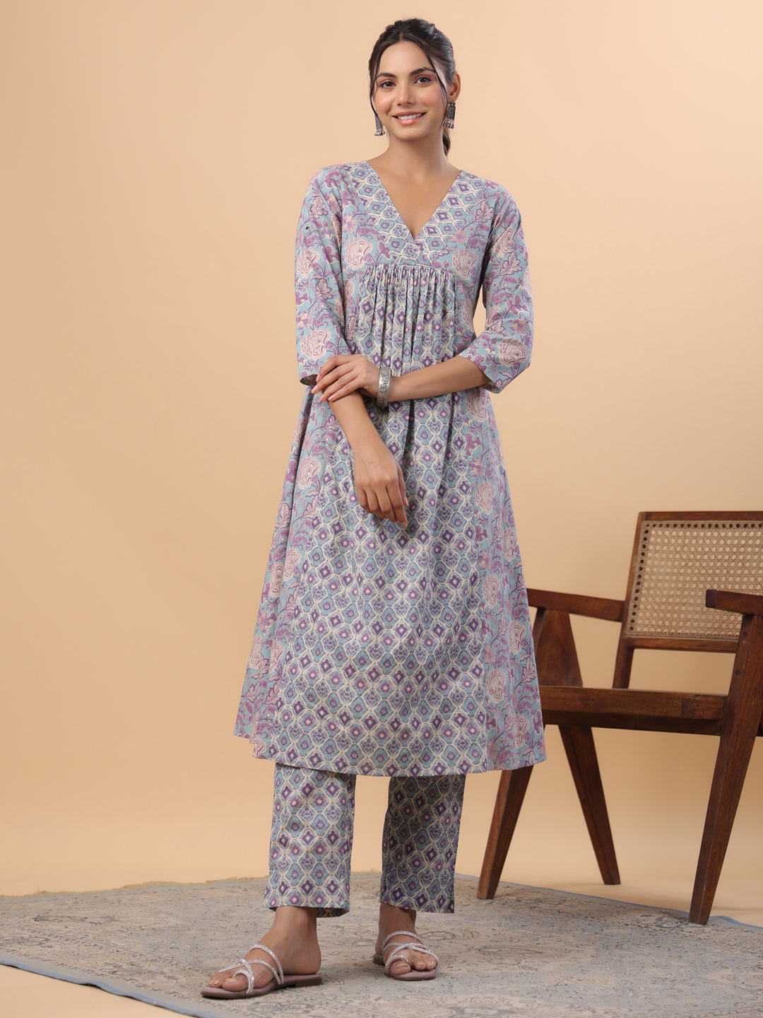 Janasya Light Blue Cambric Floral Set | Swadesiicart