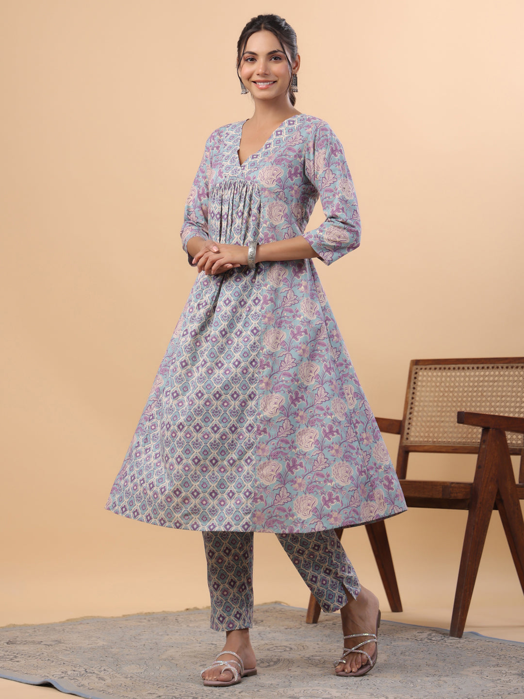 Janasya Light Blue Cambric Floral Set | Swadesiicart