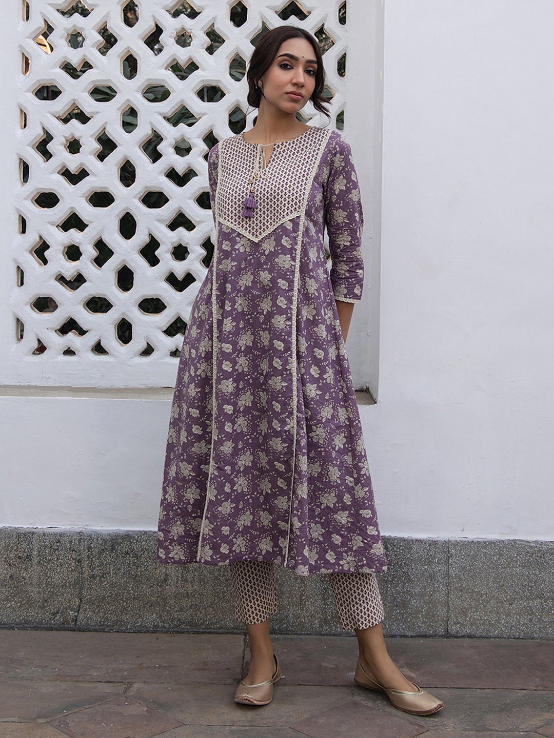 Janasya Purple Cambric Floral Kurta Set | Swadesiicart