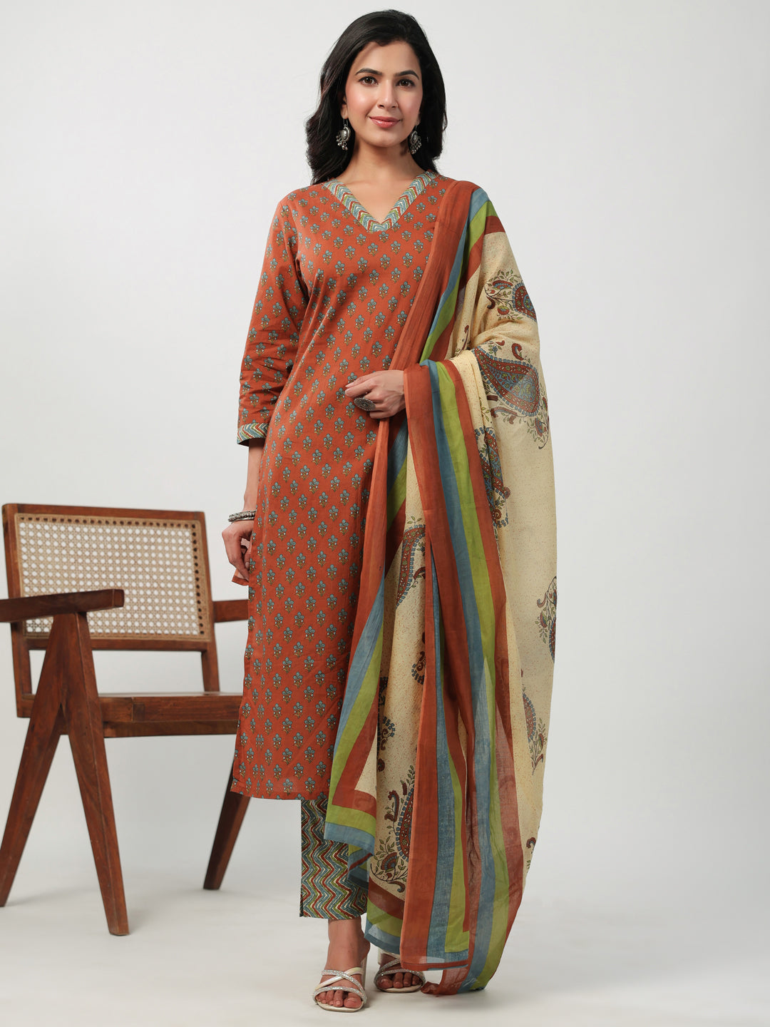 Janasya Regular Cambric Brown Floral V-Neck Set | Swadesiicart