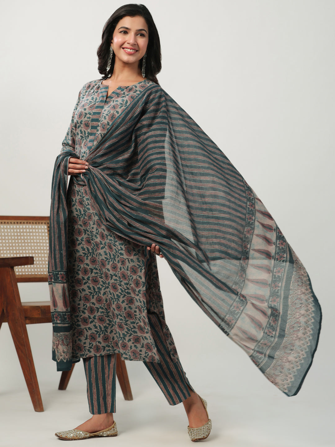 Janasya Beige Cambric Floral Kurta Set | Swadesiicart