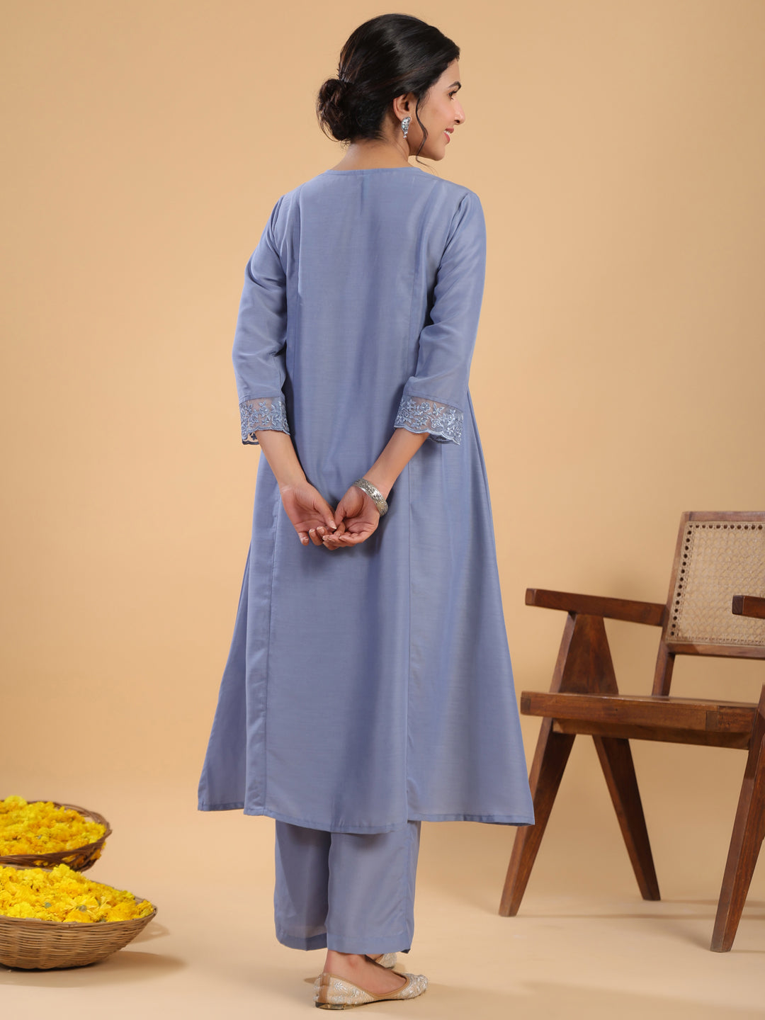 Janasya Gathering Muslin Blue Solid V-Neck Set | Swadesiicart