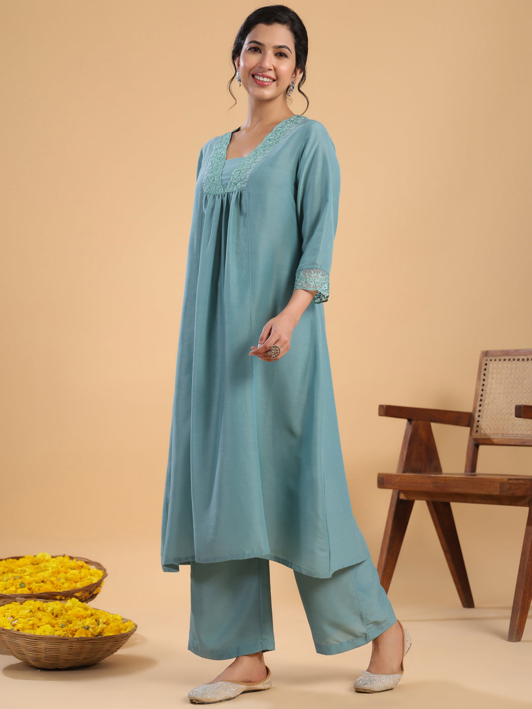 Janasya Gathering Muslin Sage Yoke Embroidery V-Neck Kurta Set | Swadesiicart