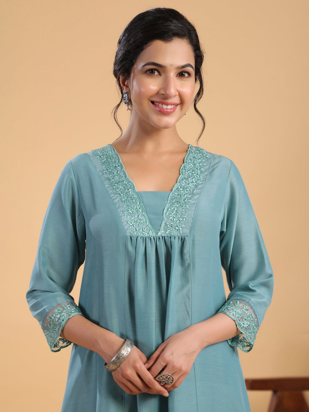 Janasya Gathering Muslin Sage Yoke Embroidery V-Neck Kurta Set | Swadesiicart