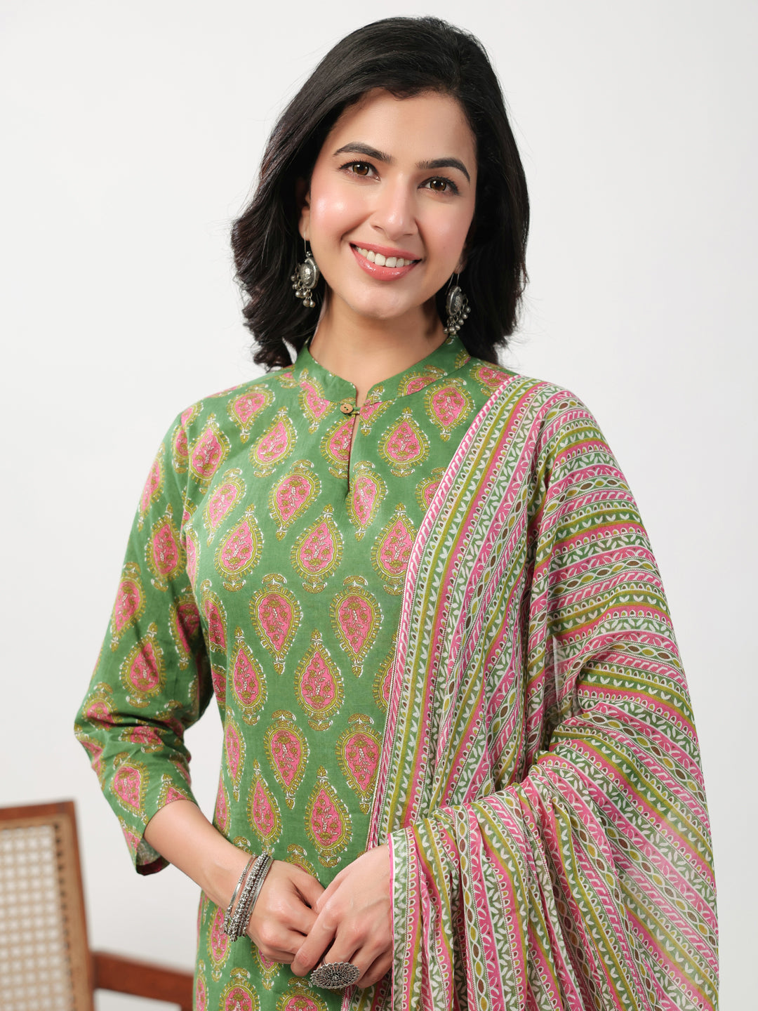 Janasya Straight Cambric Green Ethnic Motifs Band Collar Kurta,Bottom & Dupatta - Swadesiicart
