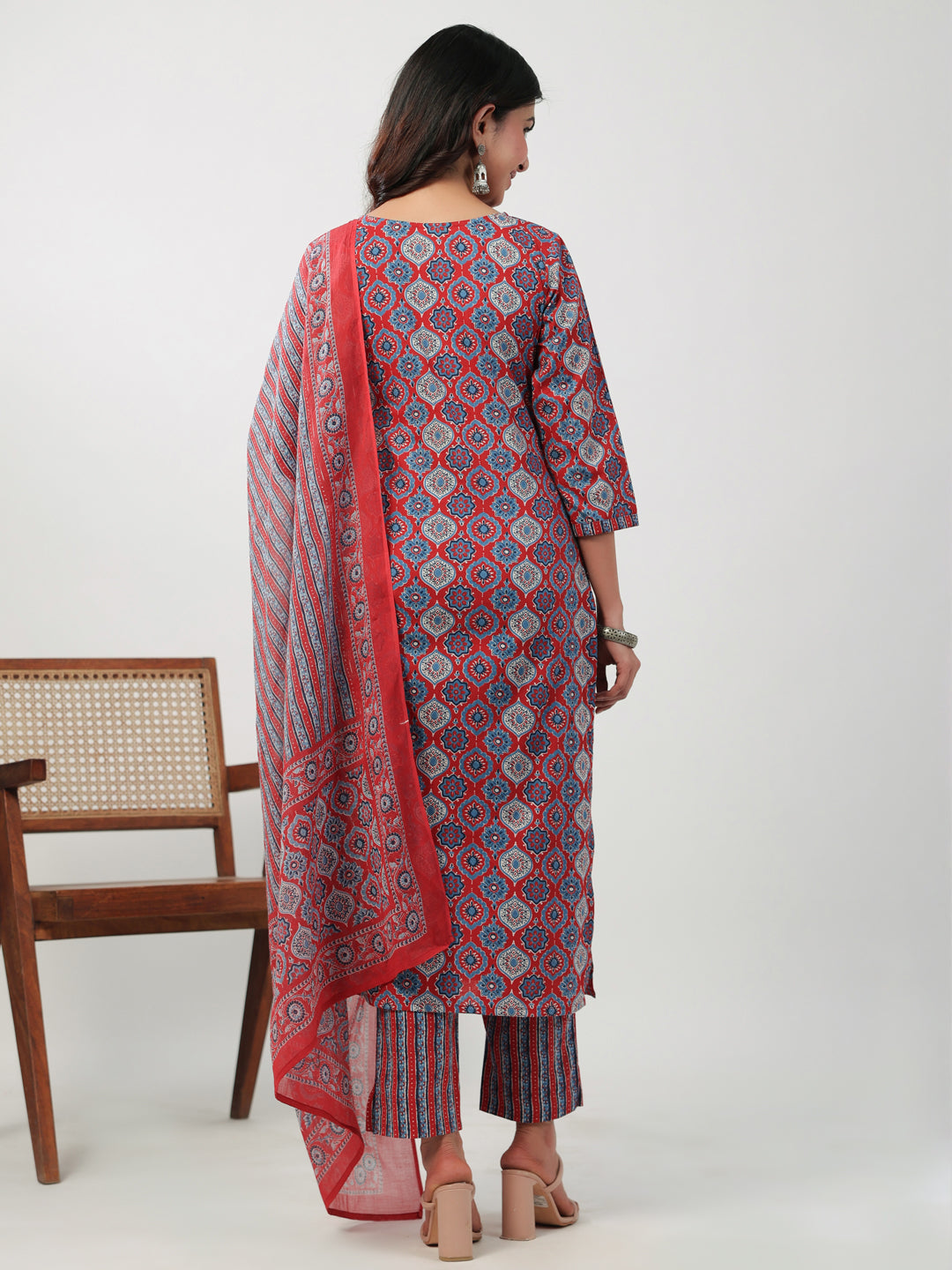 Janasya Straight Cambric Red Ethnic Motifs V-Neck Set - Swadesiicart