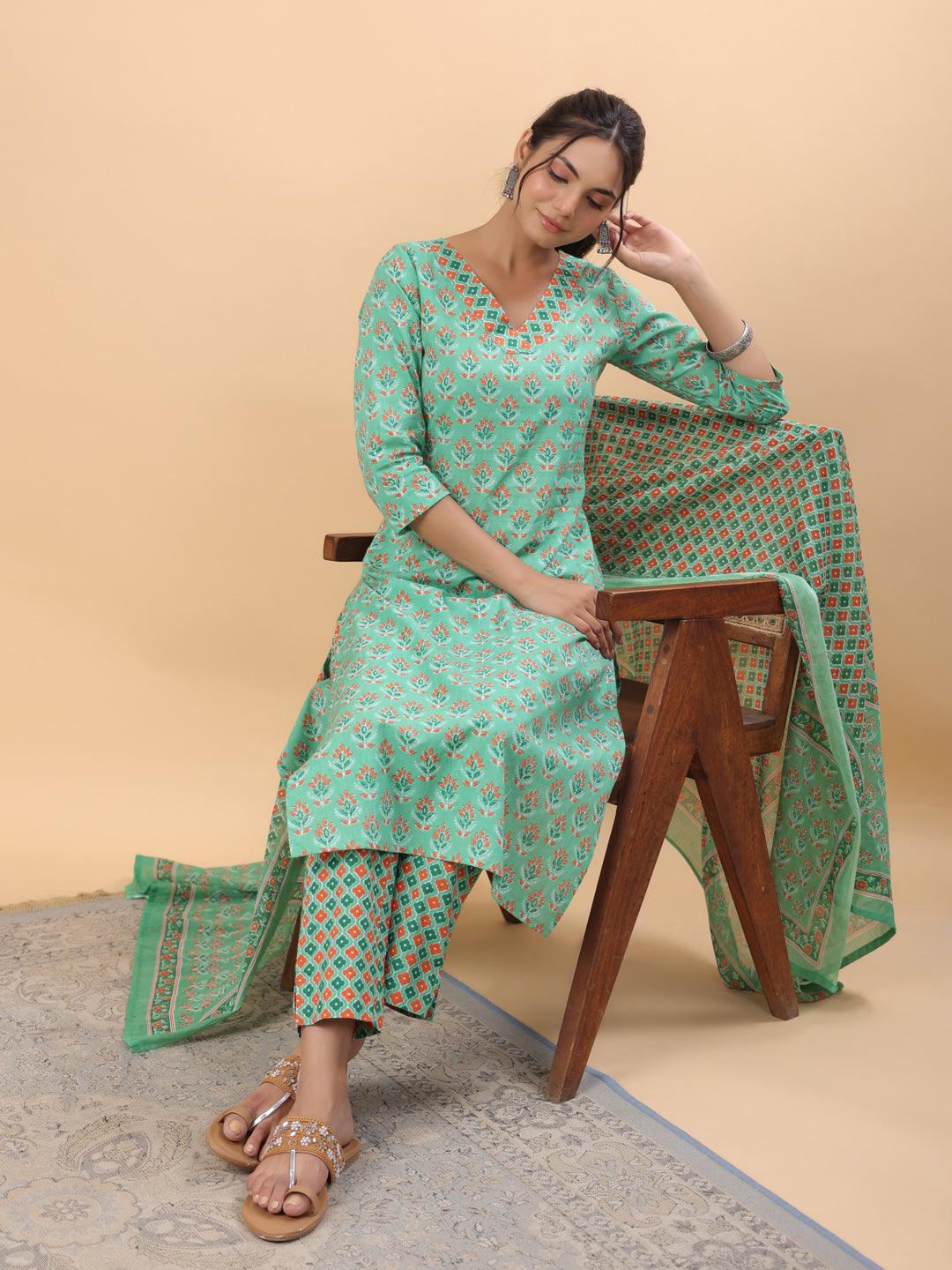 Janasya Regular Cambric Green Ethnic Motifs V-Neck Set - Swadesiicart