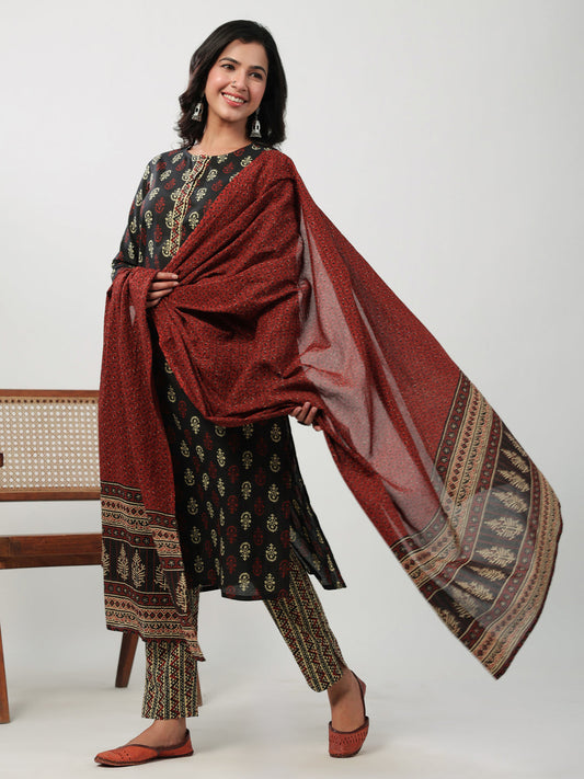 Janasya Black Cambric Ethnic Motifs Set | Swadesiicart