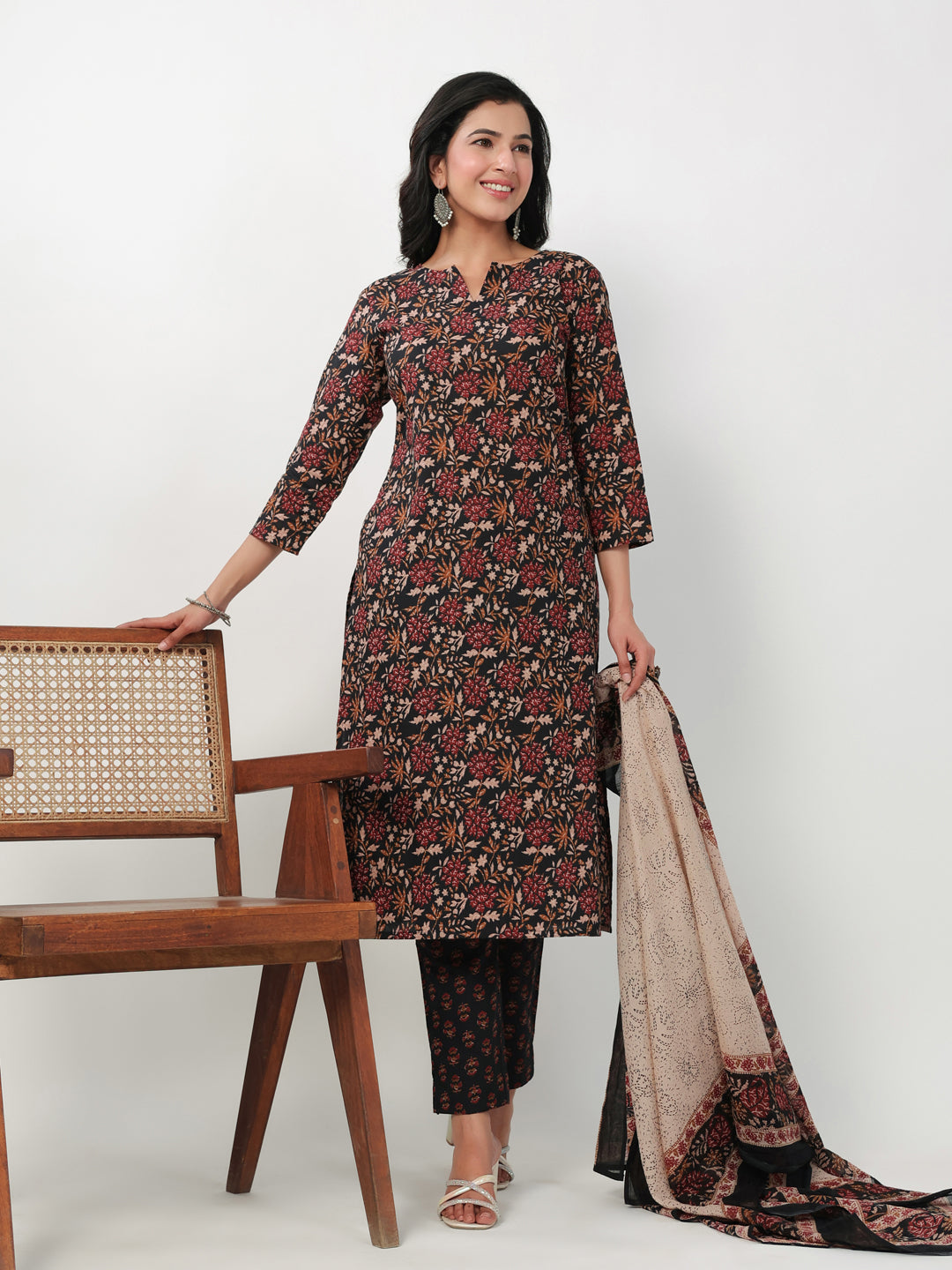 Janasya Straight Cambric Black Floral Notch Neck Kurta,Bottom & Dupatta | Swadesiicart