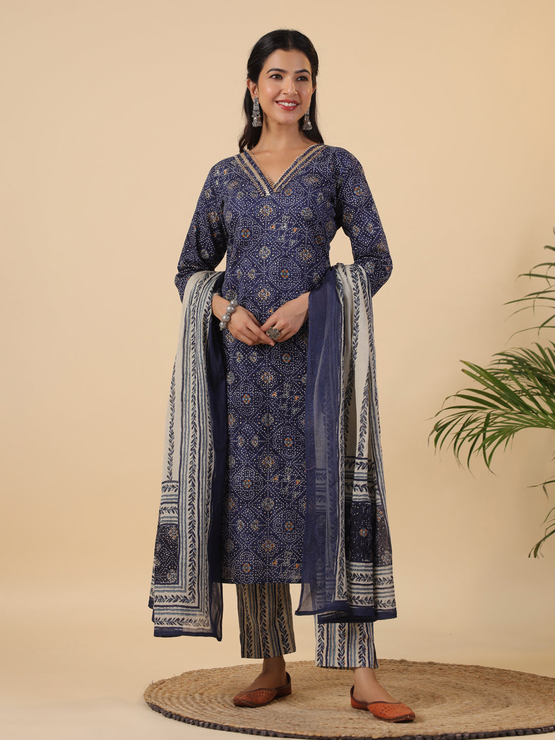 Janasya Straight Cambric Dark Blue Bandhani V-Neck with Band Collar Kurta Set | Swadesiicart