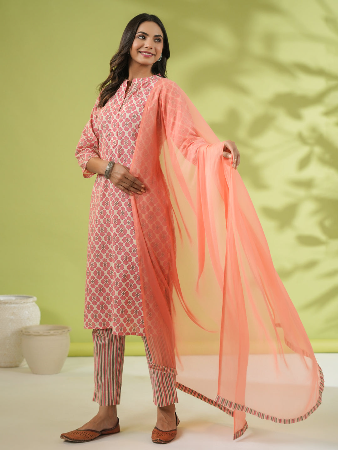 Janasya Straight Cambric Peach Floral Band Collar Set | Swadesiicart
