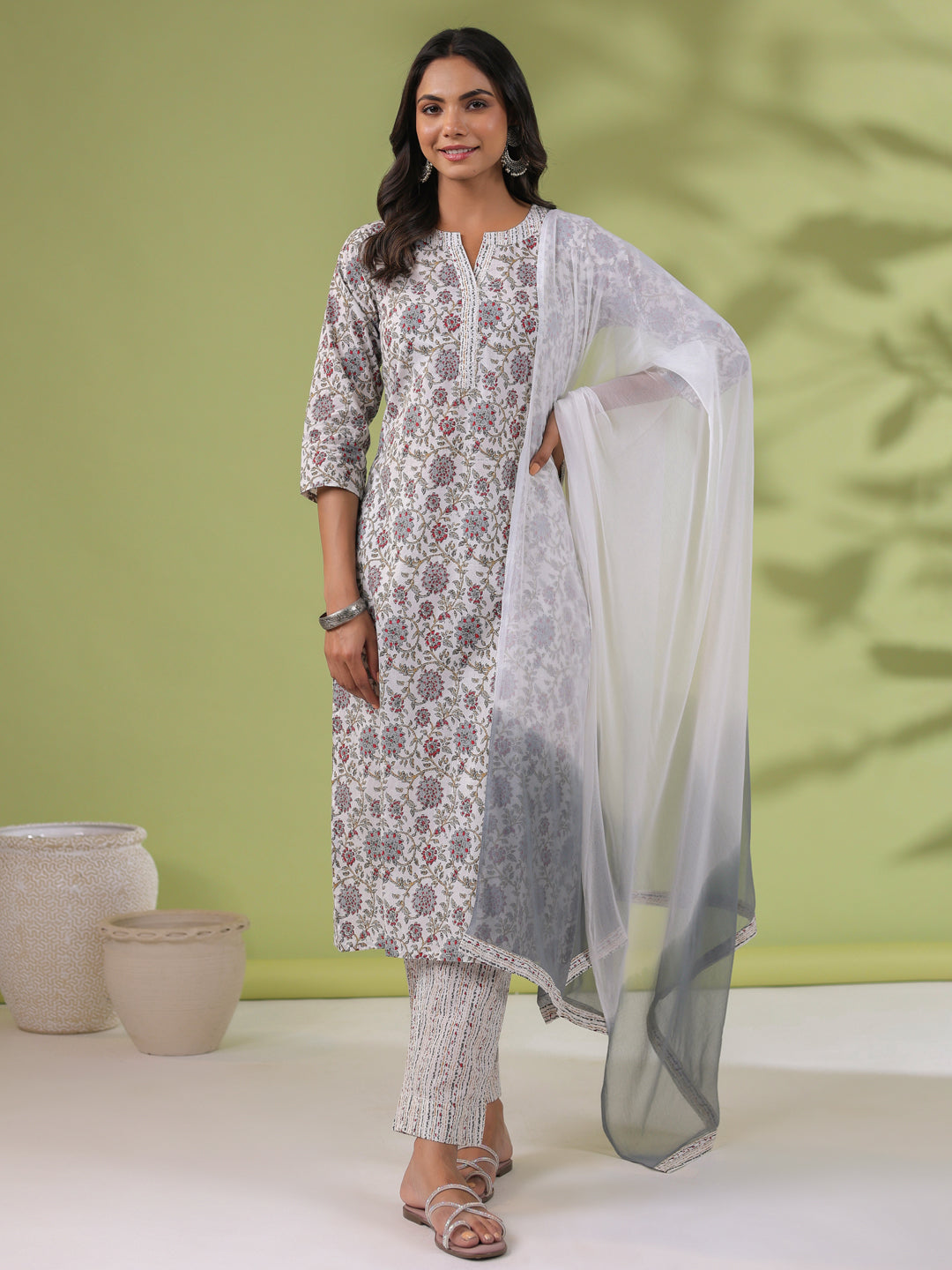 Janasya White Cambric Floral Set | Swadesiicart