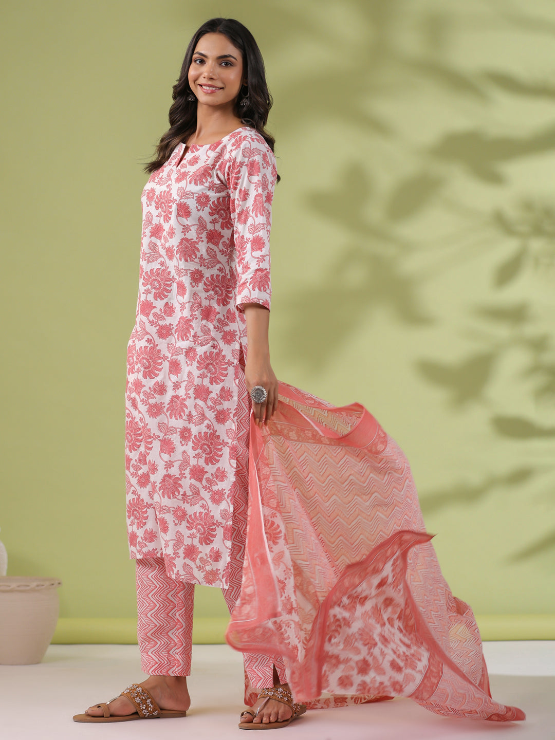Janasya Straight Cambric White Floral Notch Neck Set - Swadesiicart