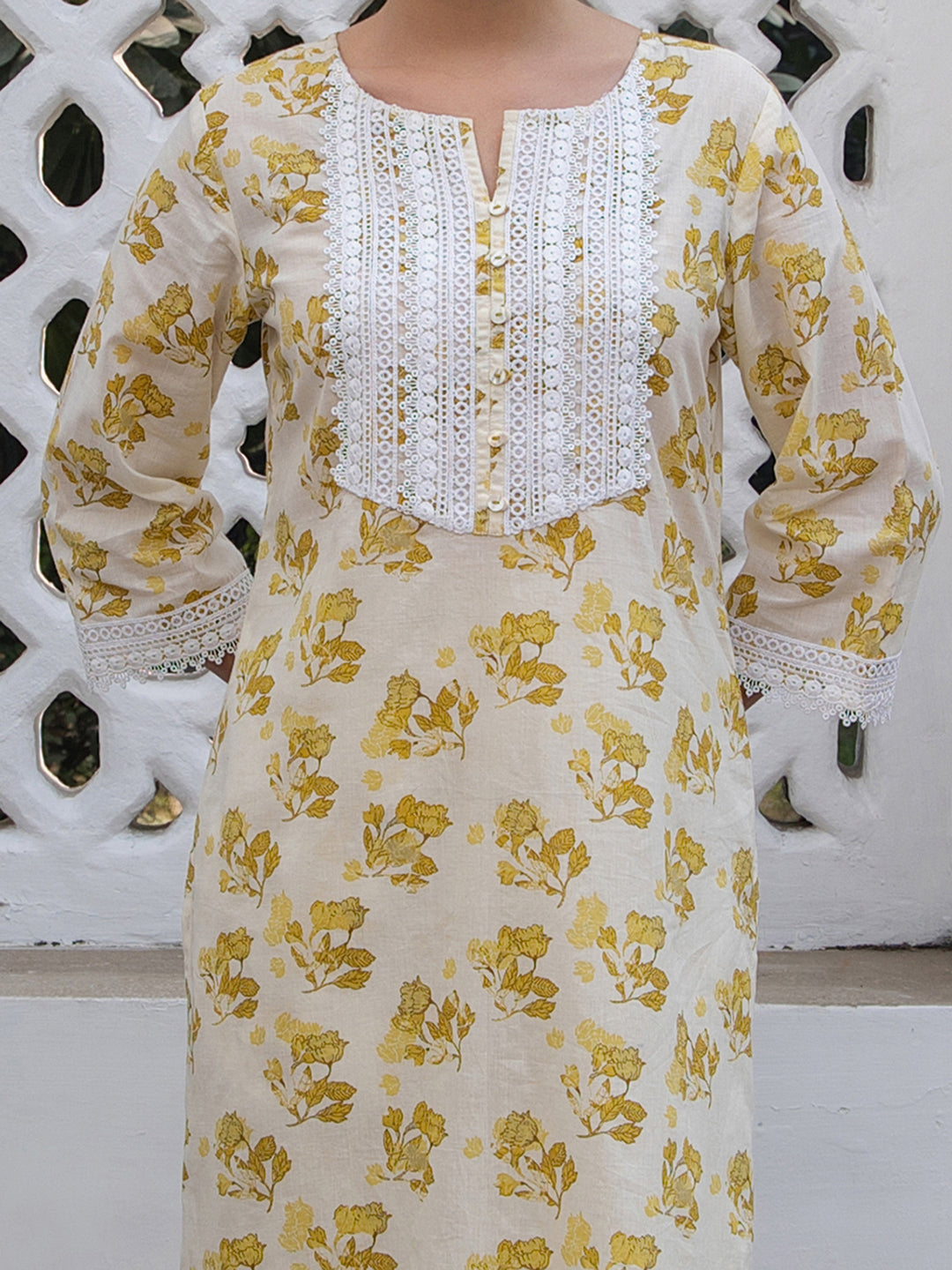 Janasya Straight Cambric Off White Floral Notch Neck Kurta & Bottom | Swadesiicart