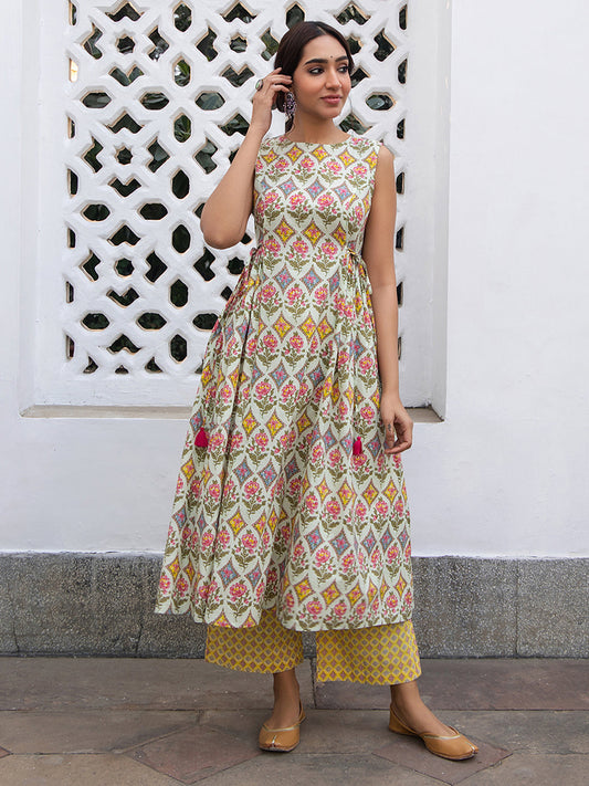 Janasya Light Green Cambric Ethnic Motifs Kurta & Bottom | Swadesiicart