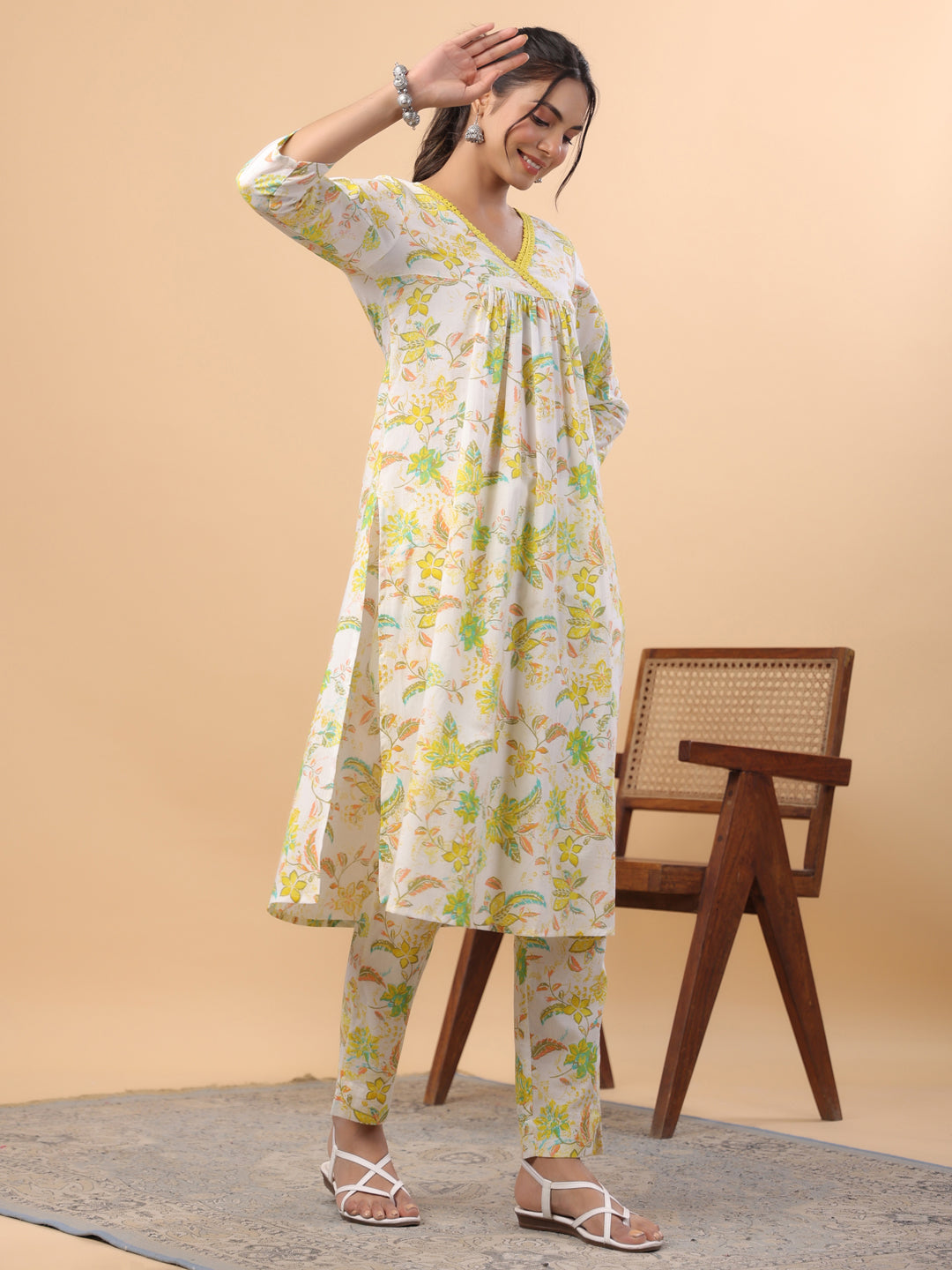 Janasya A-Line Cambric White Floral V-Neck Set | Swadesiicart