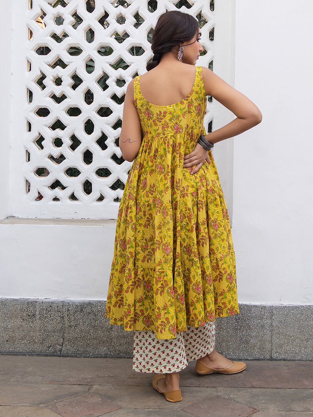 Janasya Bright Cotton Floral Gathered Kurta Set | Swadesiicart