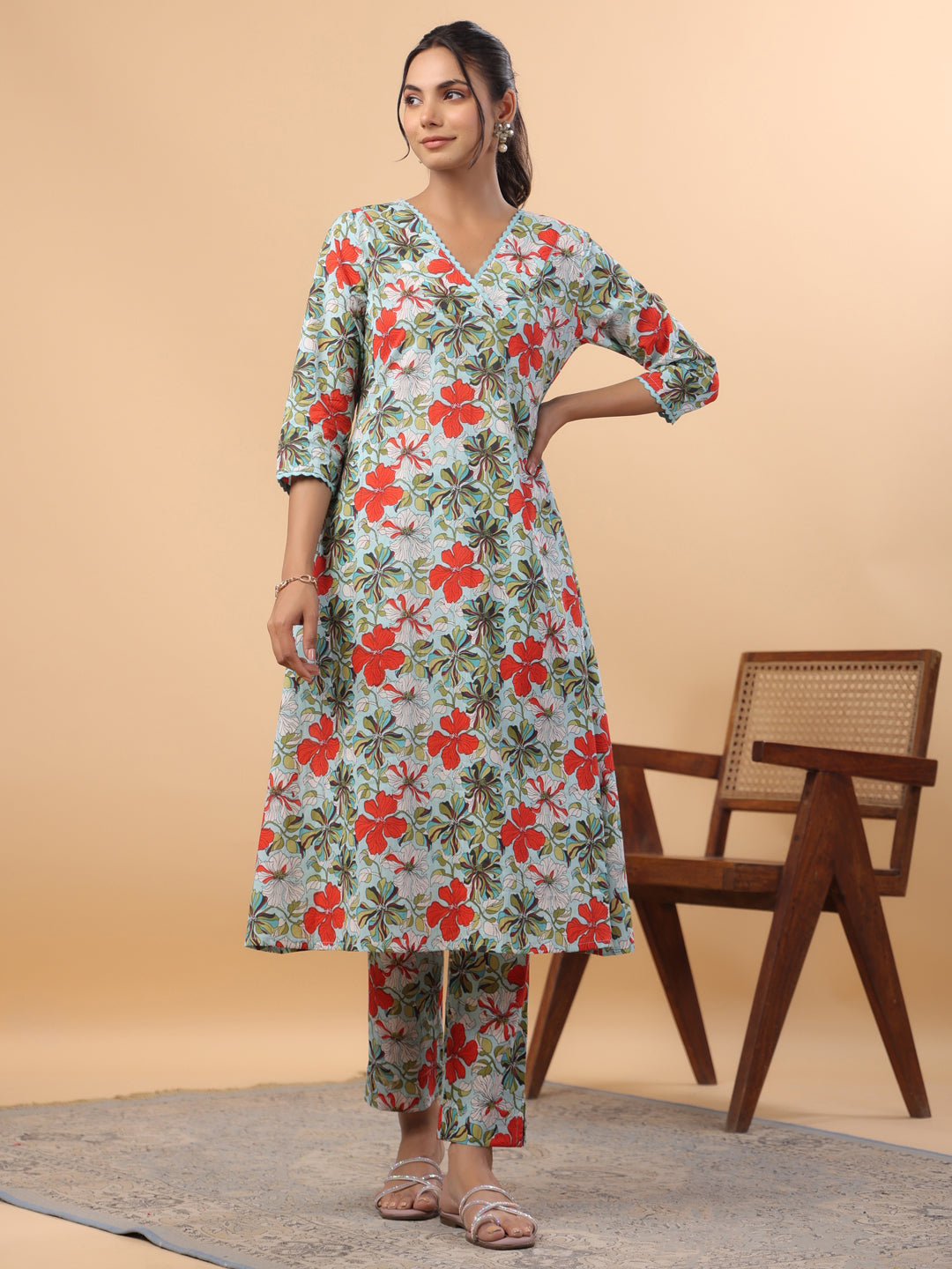 Janasya A-Line Cambric Blue Floral V-Neck Kurta & Bottom - Swadesiicart