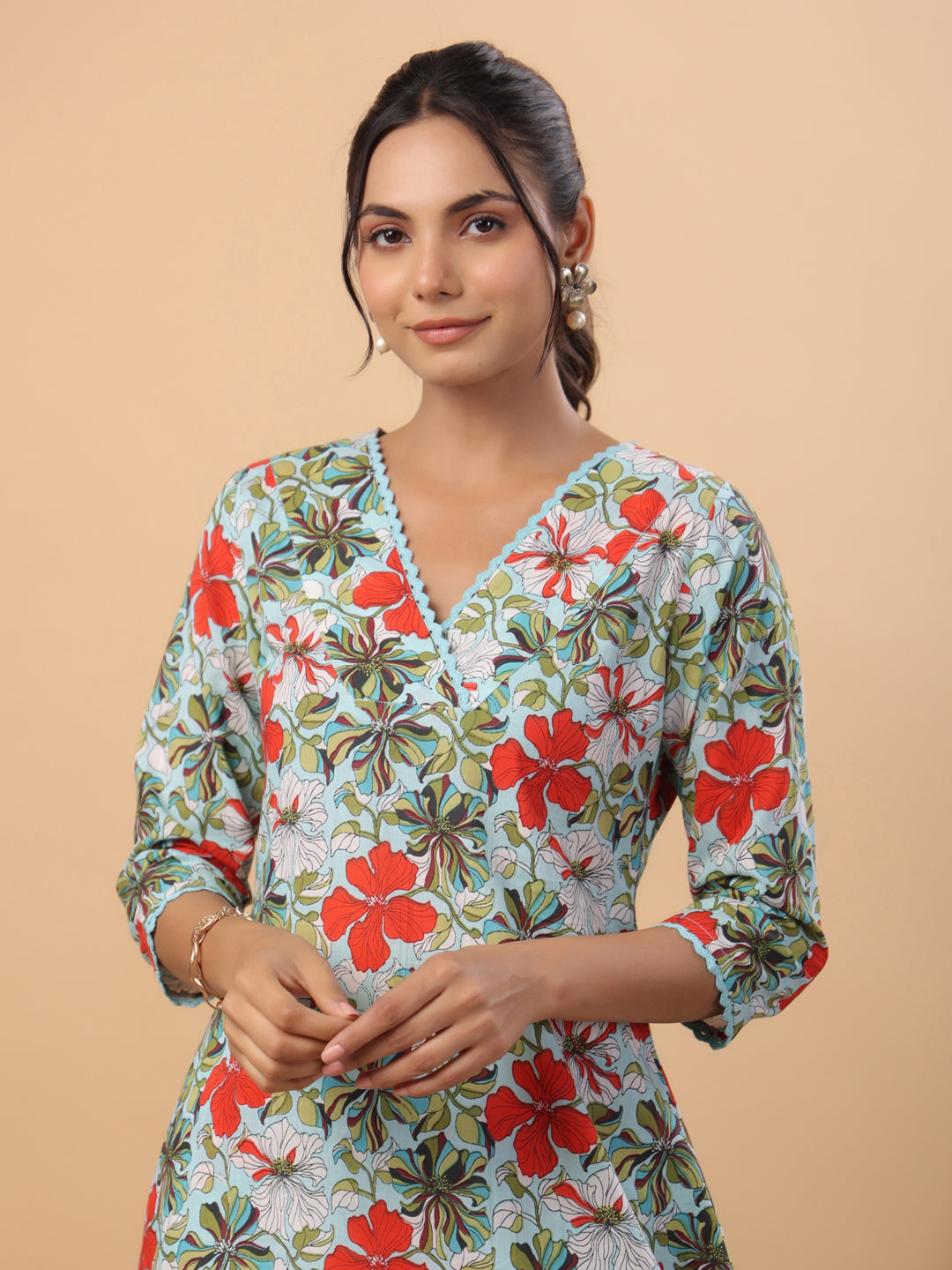 Janasya A-Line Cambric Blue Floral V-Neck Kurta & Bottom - Swadesiicart