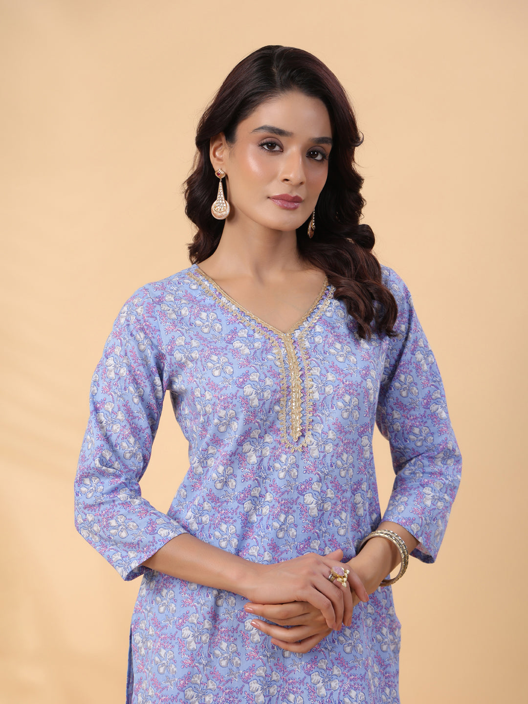 Janasya Ice Blue Cambric Floral Kurta Set | Swadesiicart