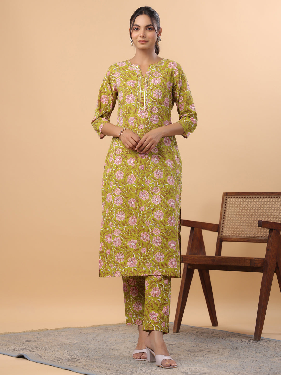 Janasya Regular Cambric Lime Green Floral Round Neck Kurta & Bottom | Swadesiicart