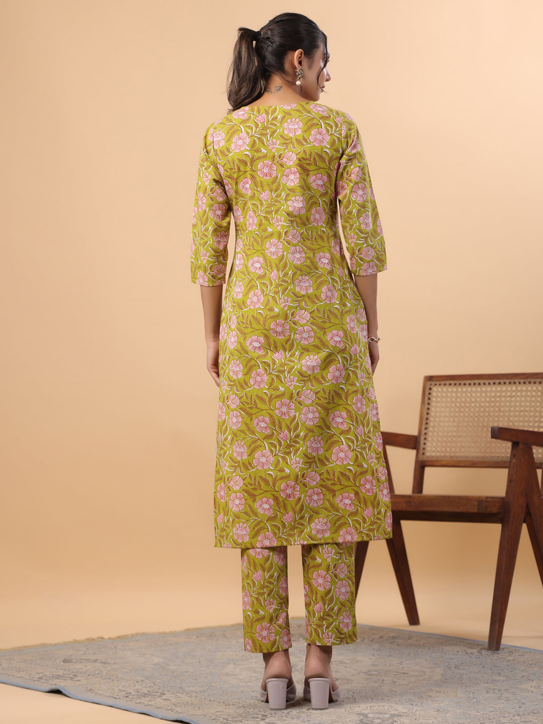 Janasya Regular Cambric Lime Green Floral Round Neck Kurta & Bottom | Swadesiicart