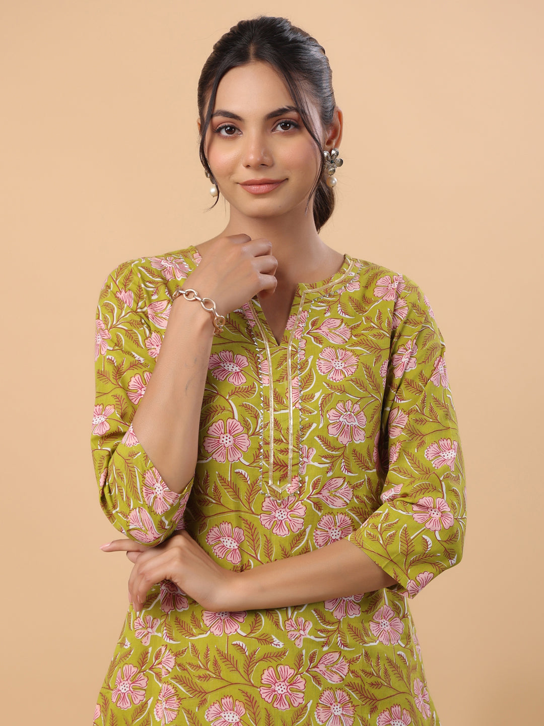 Janasya Lime Green Cambric Floral Kurta & Bottom | Swadesiicart