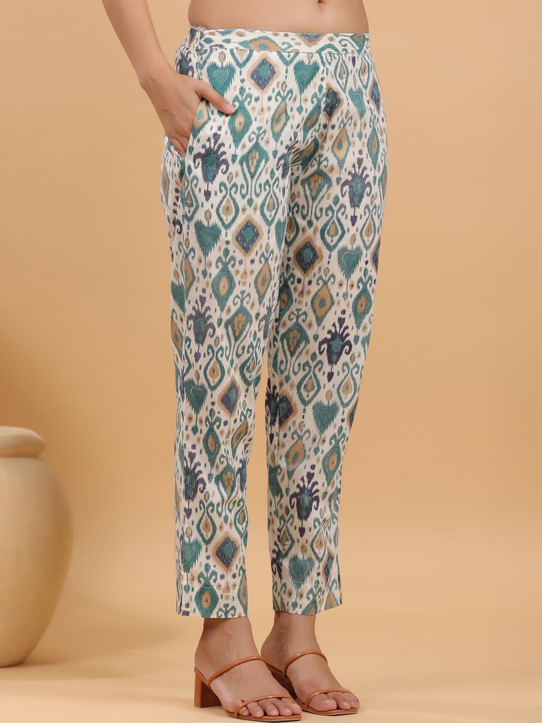 Janasya Light Cotton Ikkat Straight Kurta Set | Swadesiicart