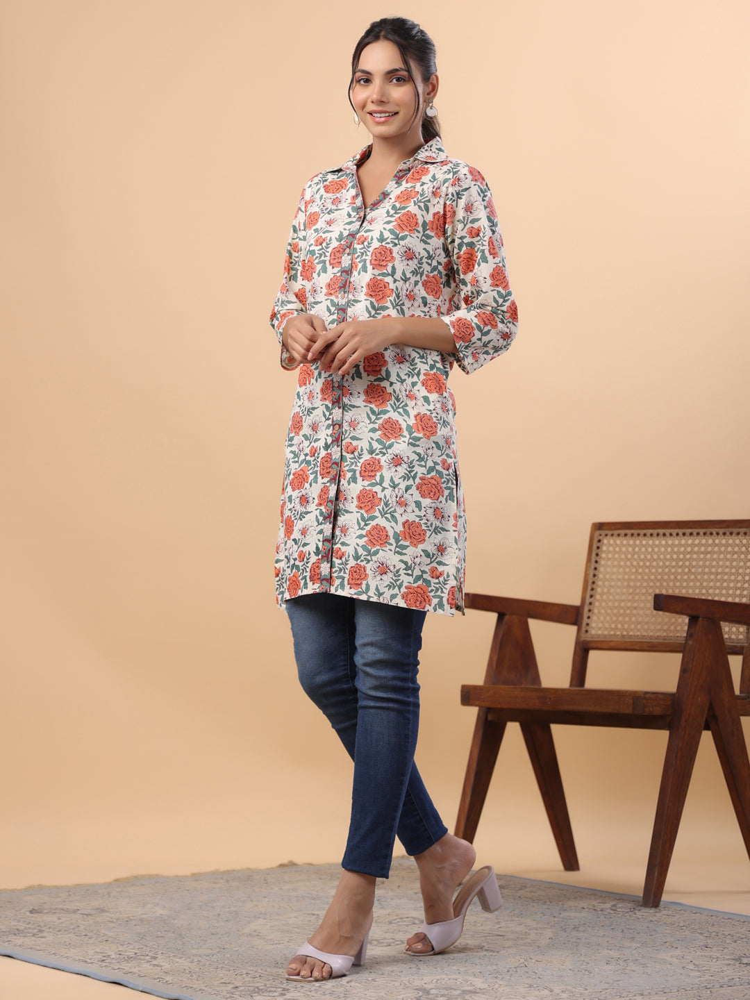Janasya Regular Cambric Cream Floral Collar Tunic | Swadesiicart