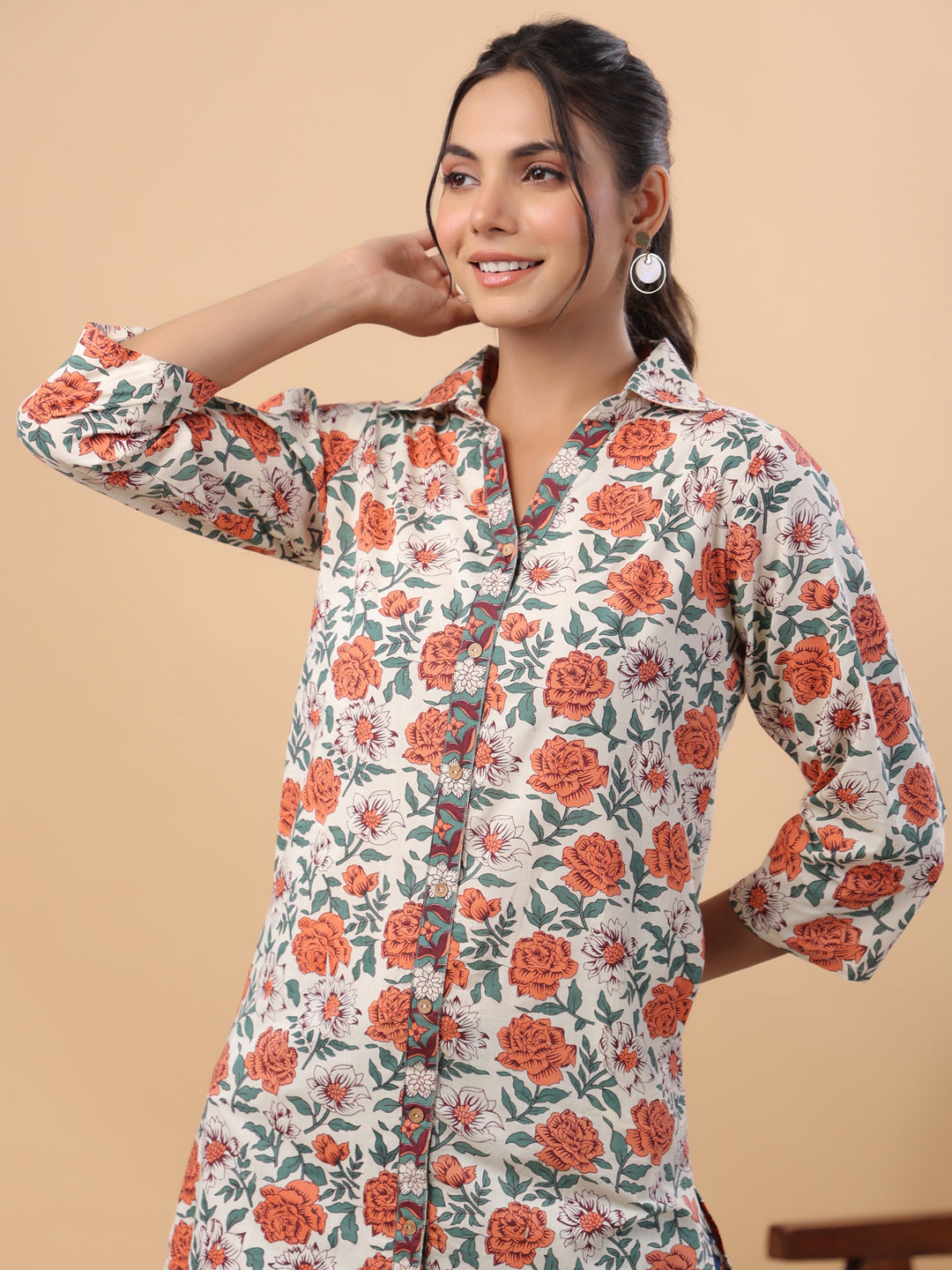 Janasya Regular Cambric Cream Floral Collar Tunic | Swadesiicart
