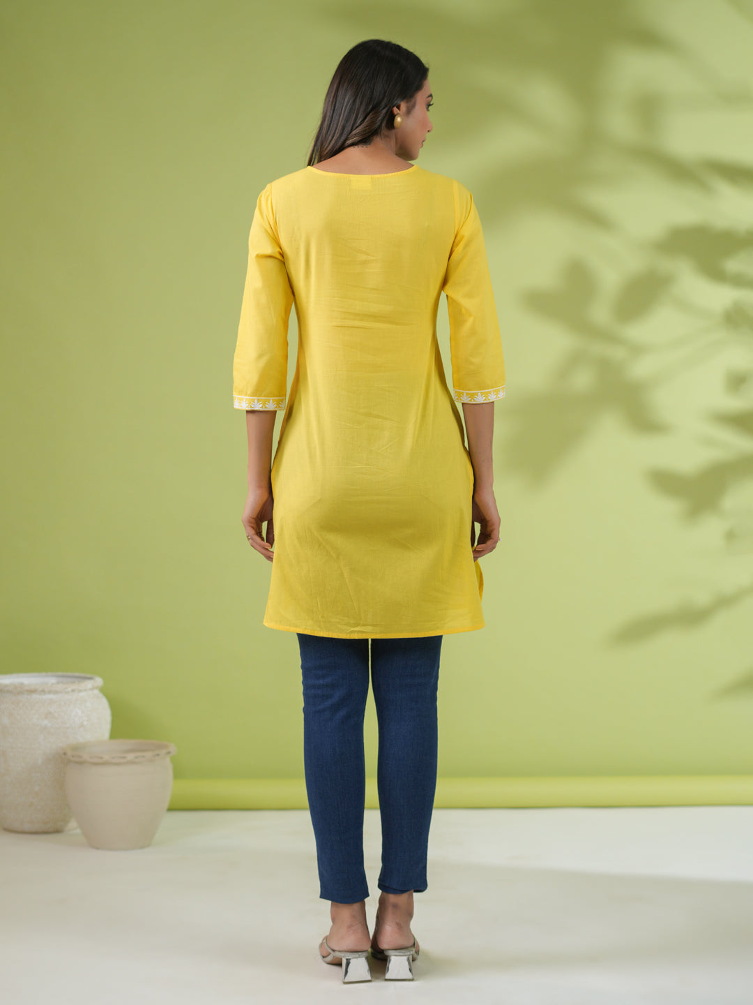 Janasya Straight Cotton Cambric Yellow Ethnic Motifs Round Neck Tunic | Swadesiicart
